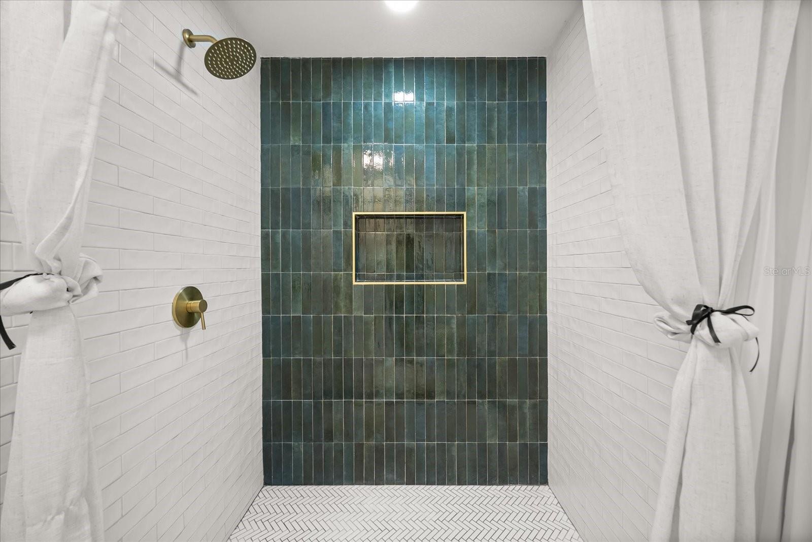 Image 41 of 90 For 112 Brandywine Lane