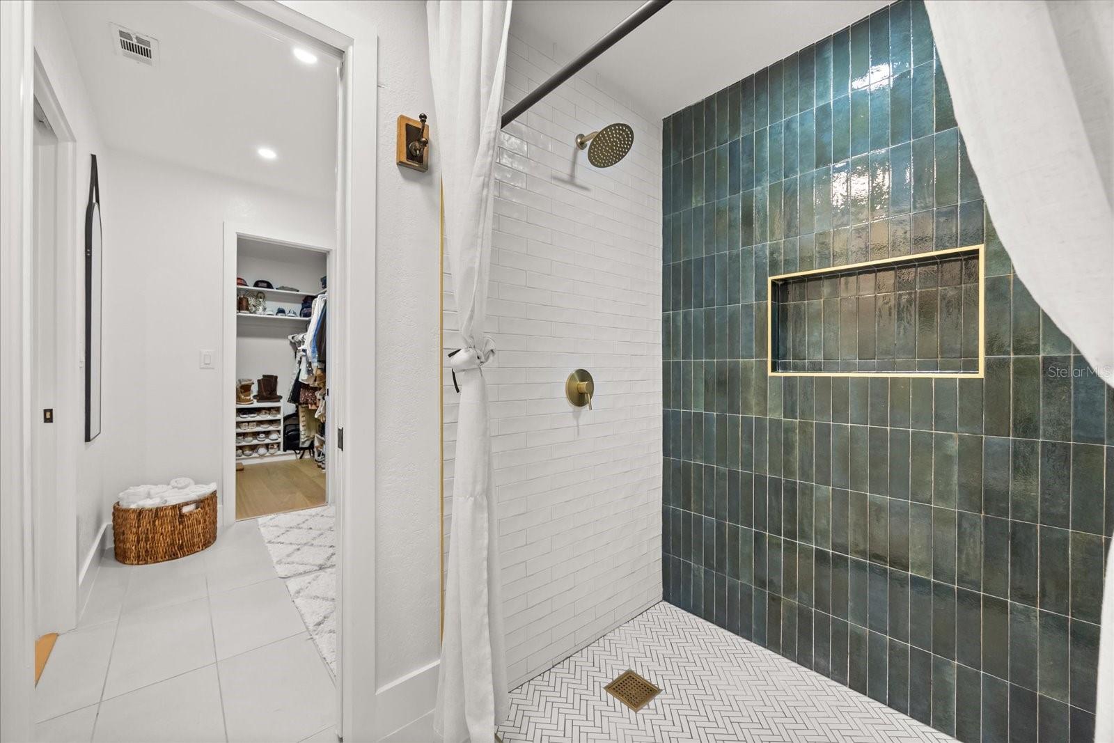 Image 42 of 90 For 112 Brandywine Lane