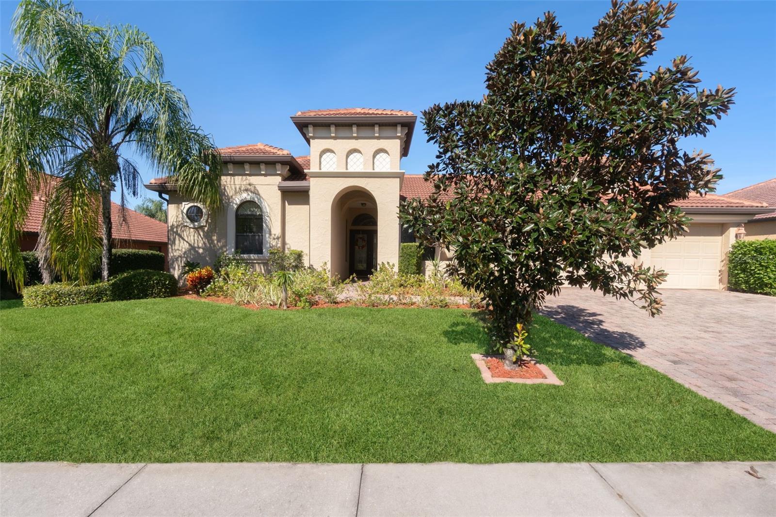 Image 2 of 32 For 2921 Falconhill Drive