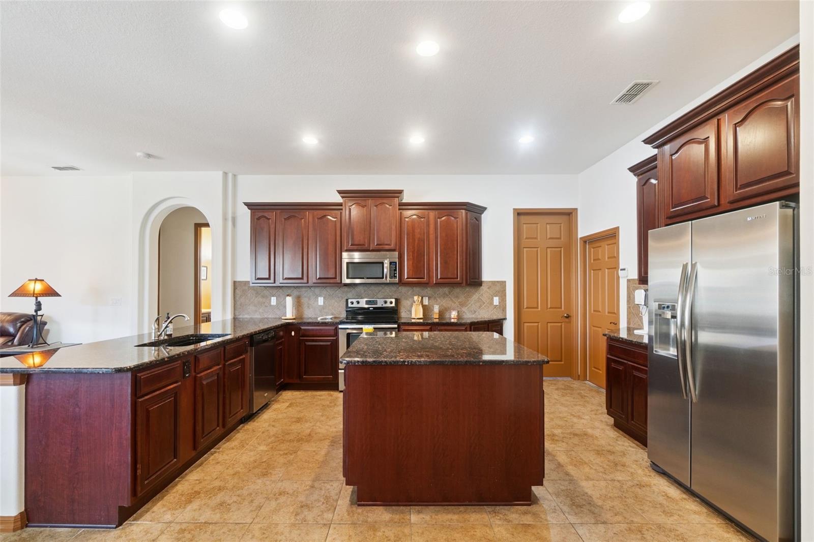 Image 6 of 32 For 2921 Falconhill Drive