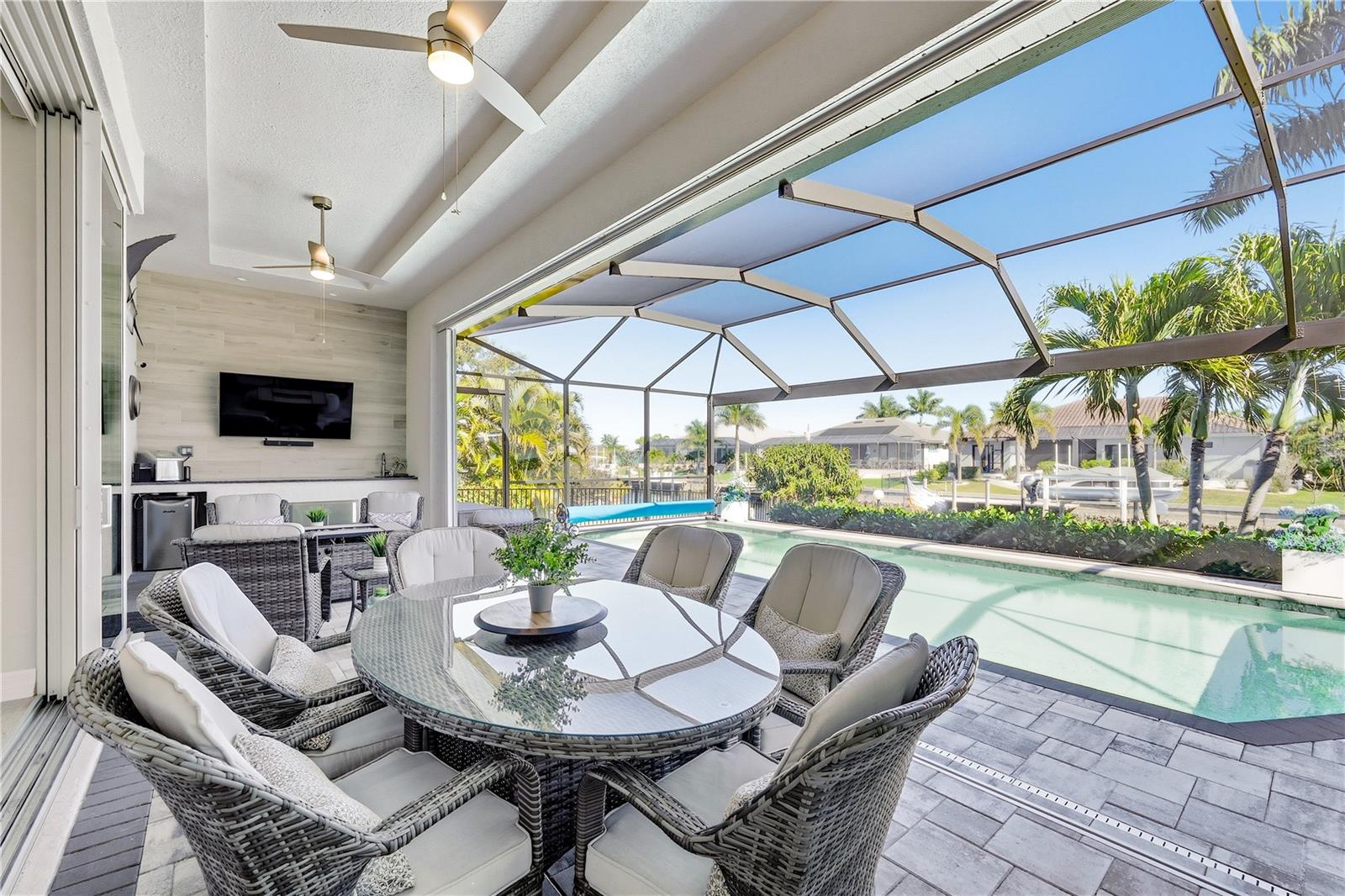 Image 17 of 29 For 740 Coronado Drive