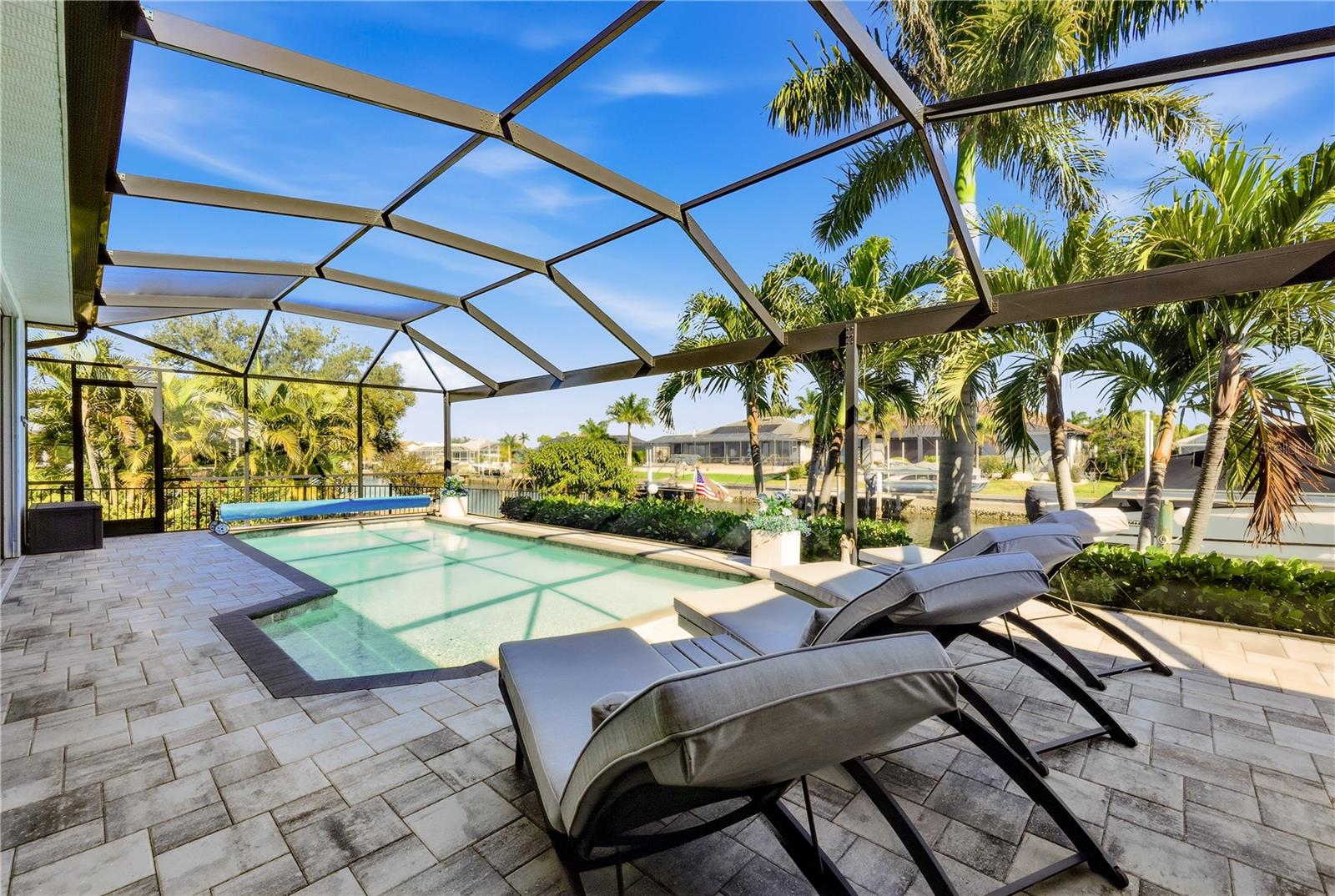 Image 19 of 29 For 740 Coronado Drive