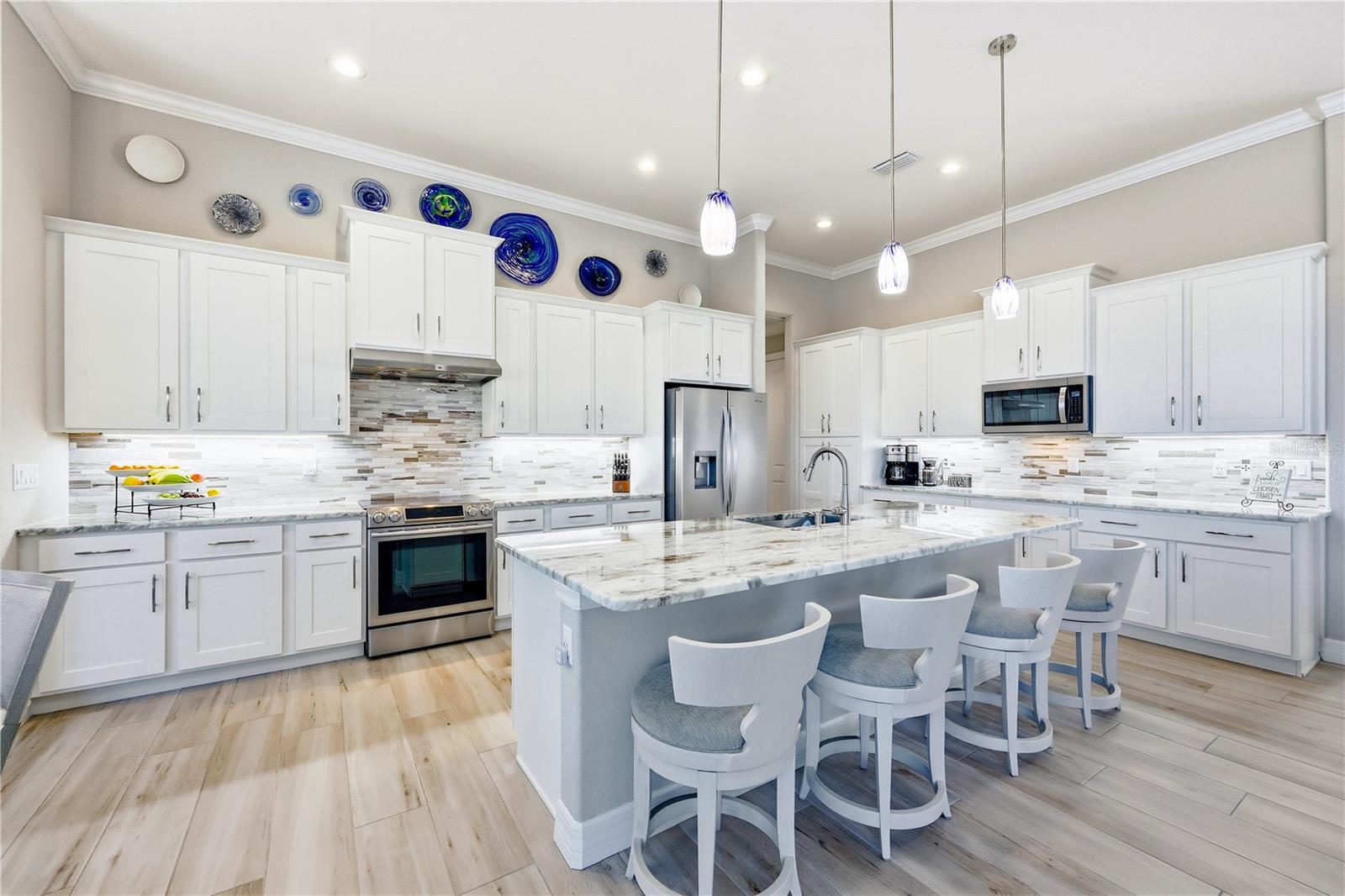 Image 3 of 29 For 740 Coronado Drive