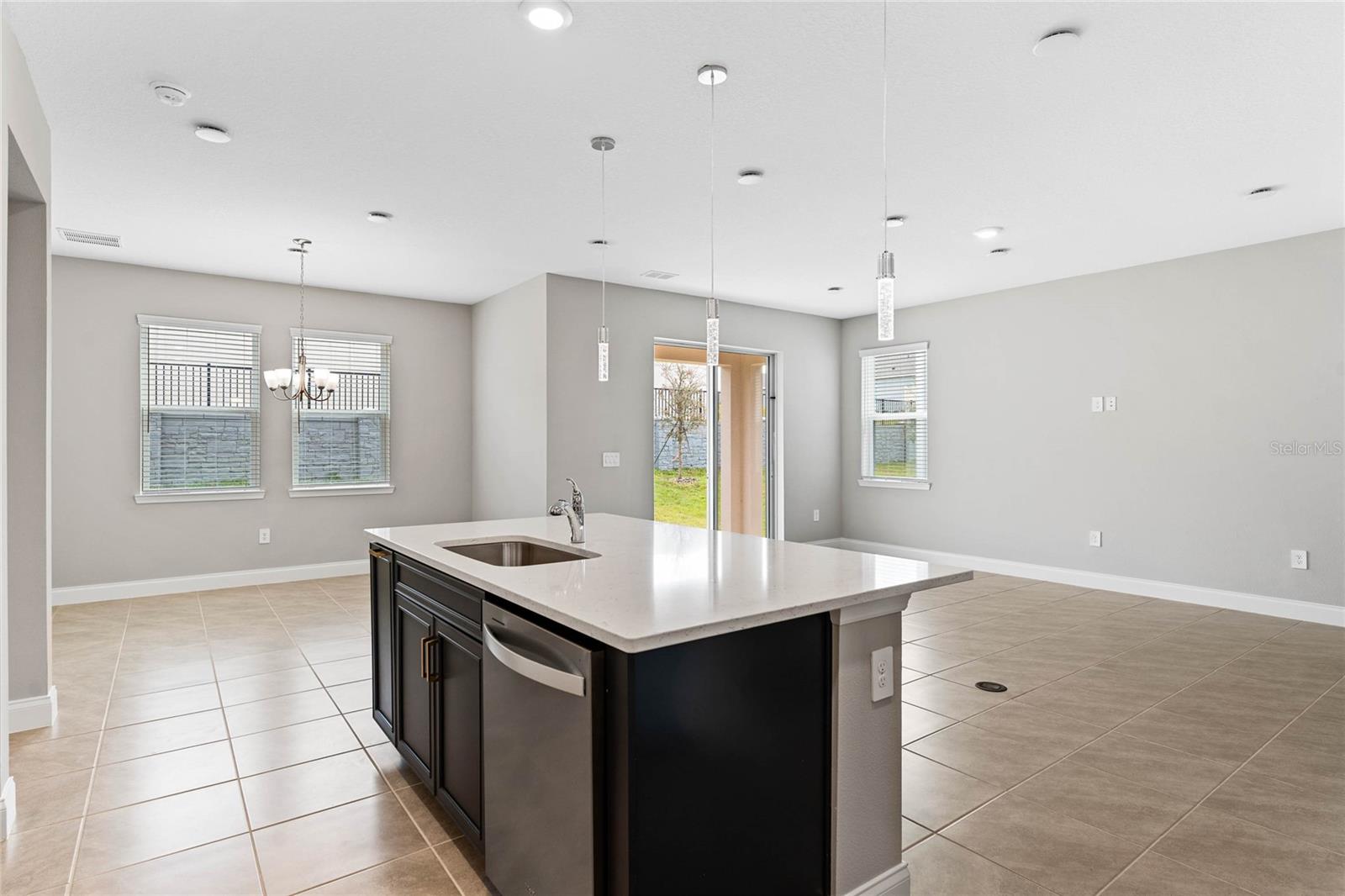 Image 19 of 51 For 851 Vineyard Ridge Road