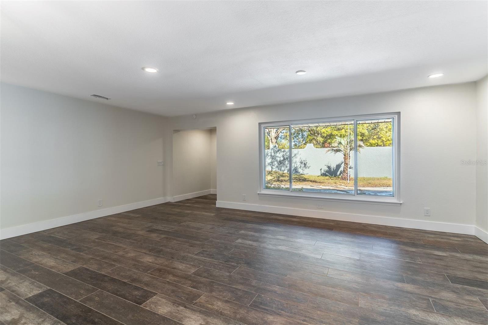 Image 11 of 69 For 16880 63rd Lane