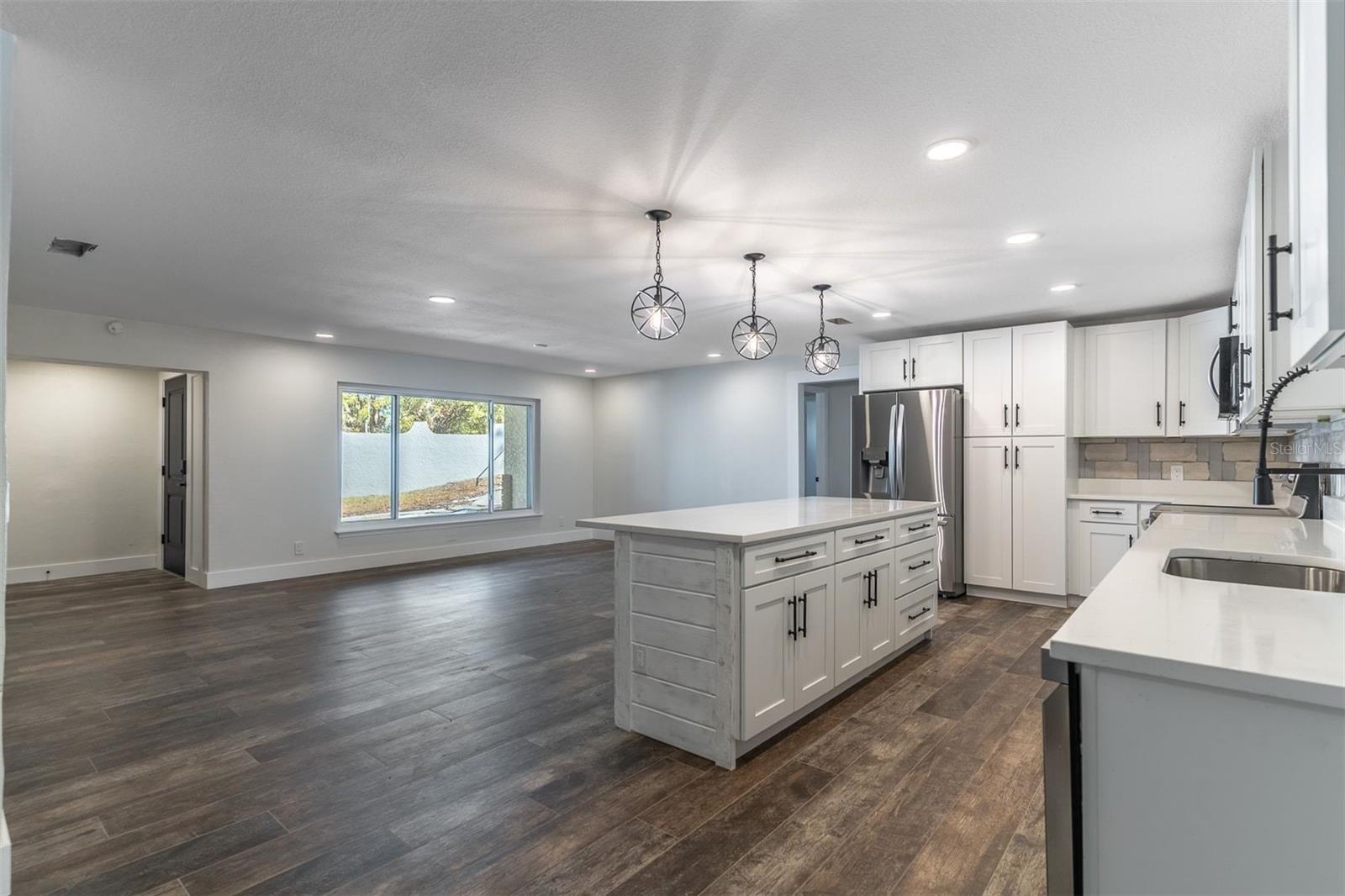 Image 20 of 69 For 16880 63rd Lane