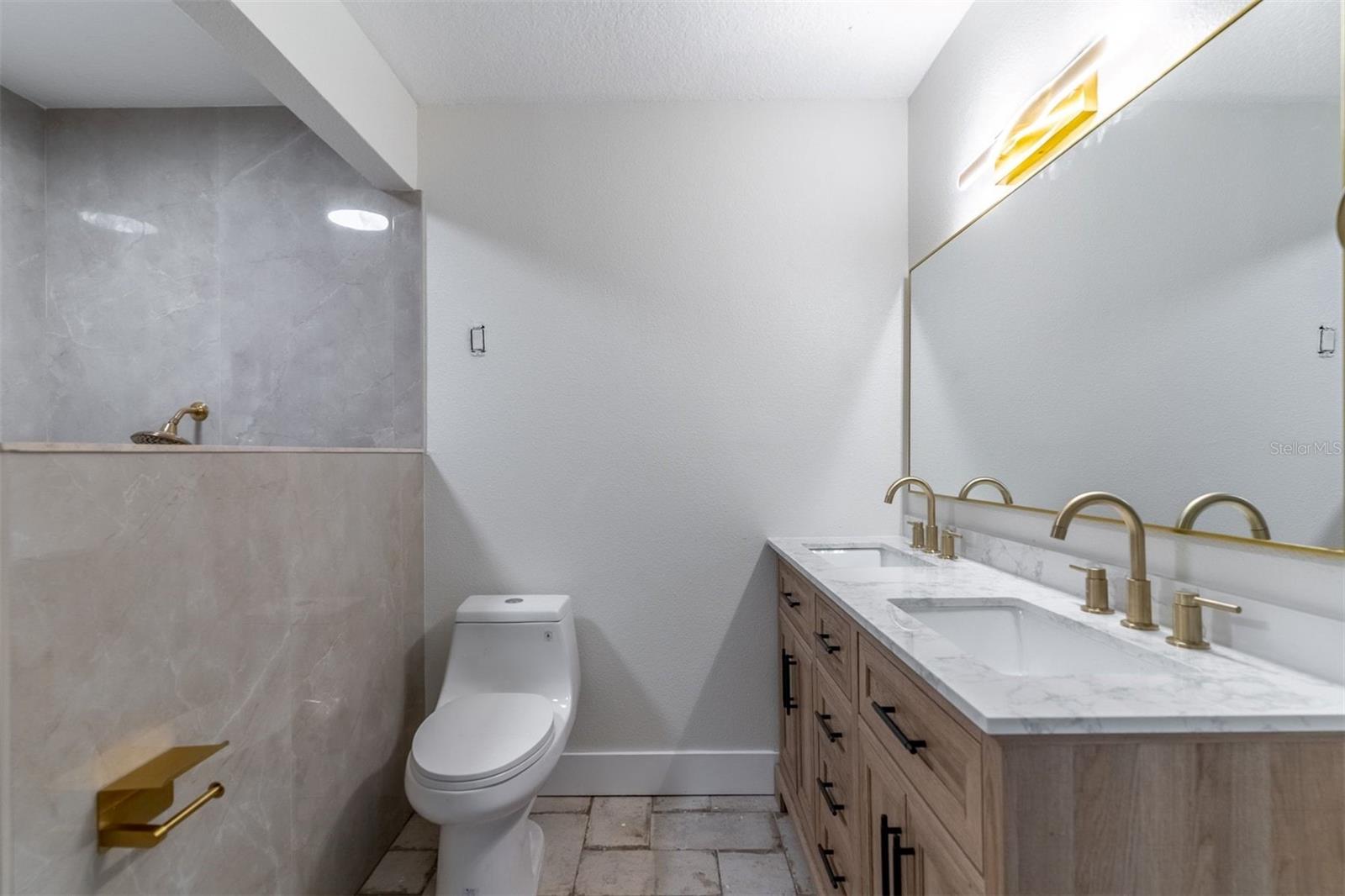 Image 28 of 69 For 16880 63rd Lane