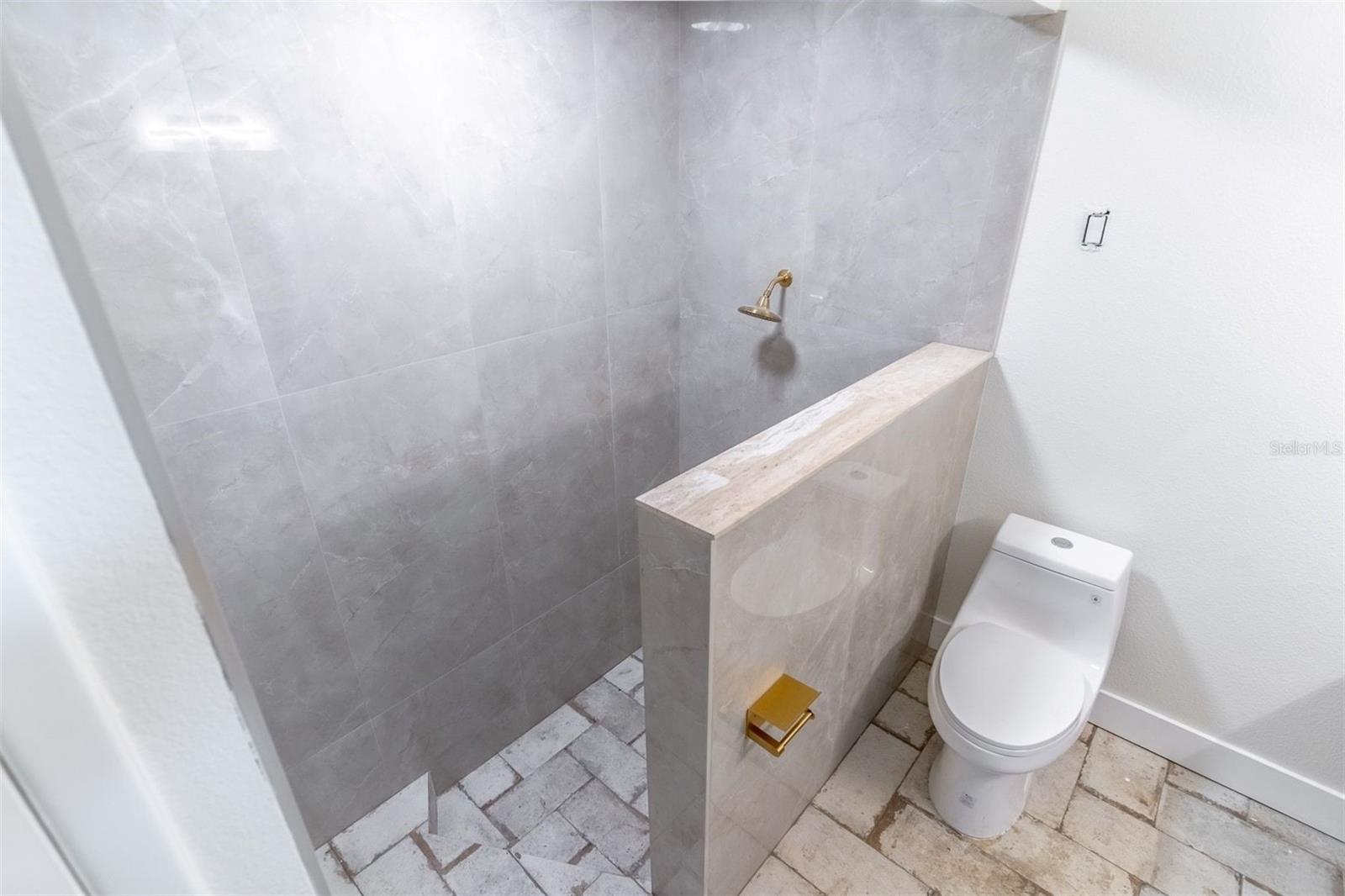 Image 29 of 69 For 16880 63rd Lane