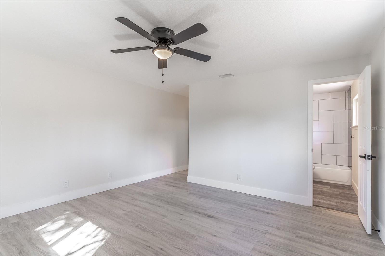 Image 34 of 69 For 16880 63rd Lane