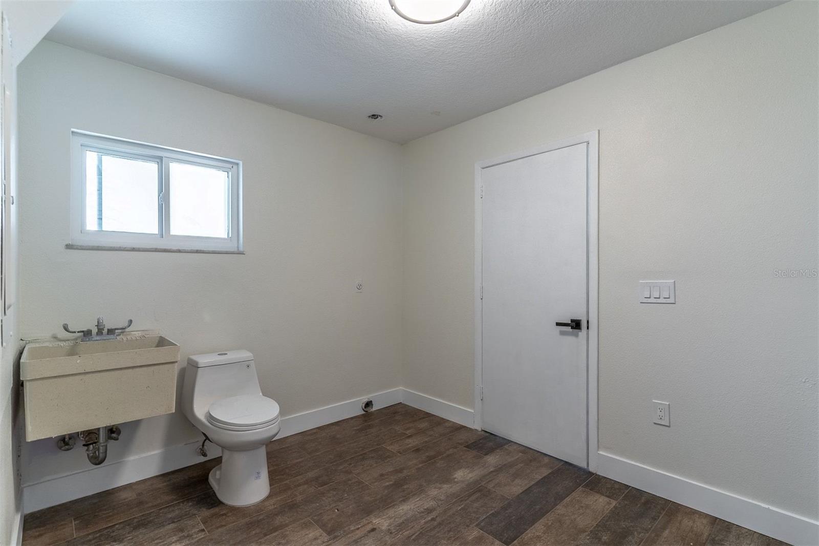 Image 46 of 69 For 16880 63rd Lane