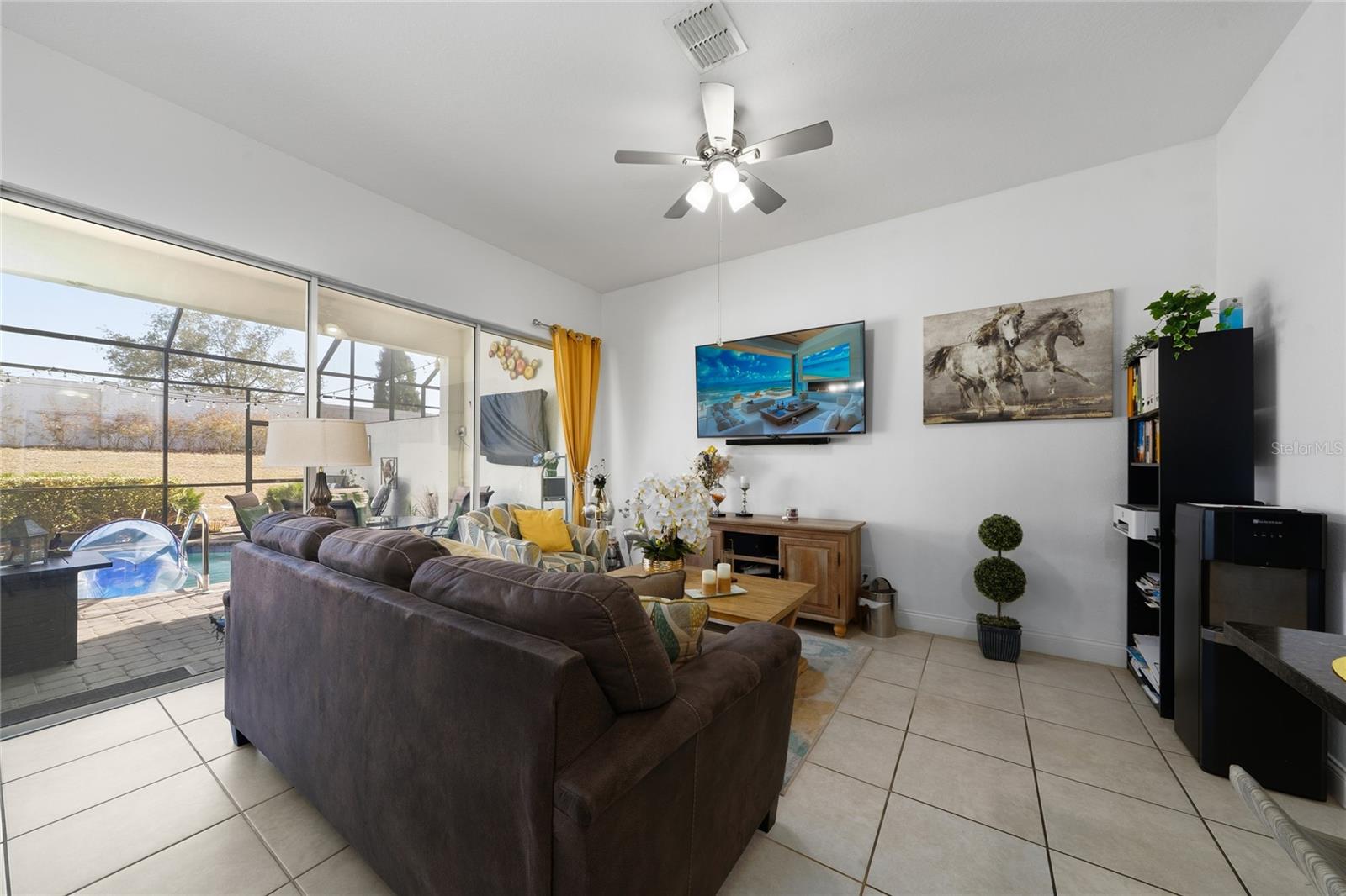 Image 11 of 28 For 282 Captiva Drive