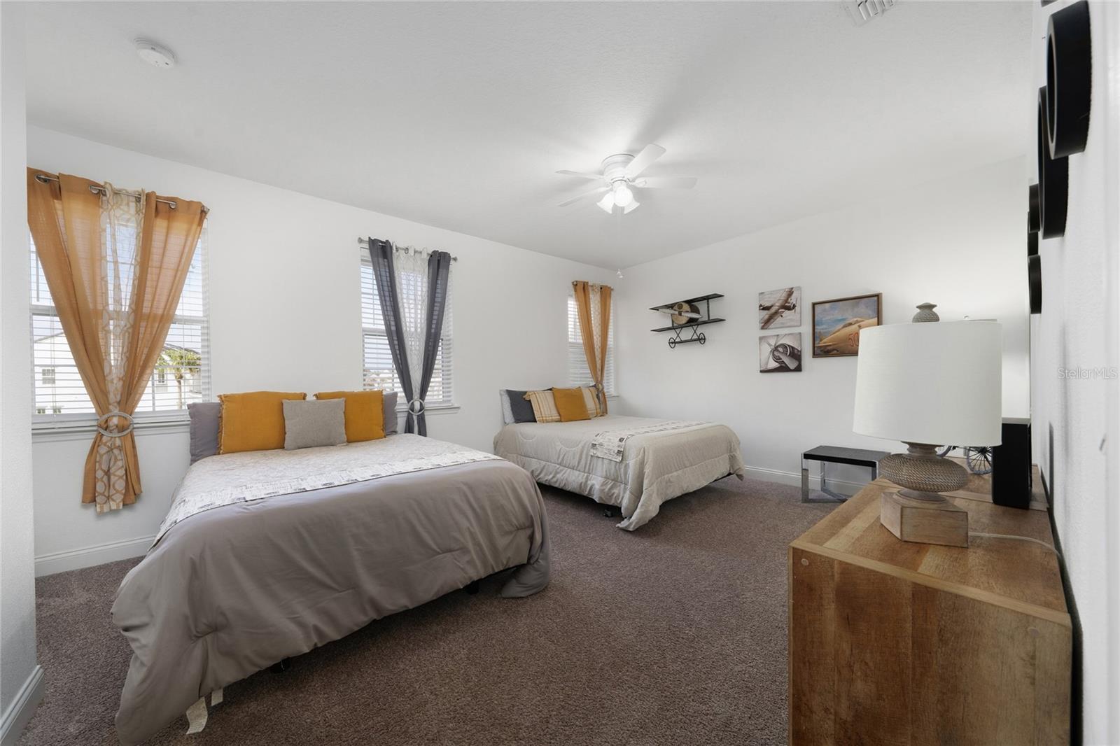 Image 19 of 28 For 282 Captiva Drive