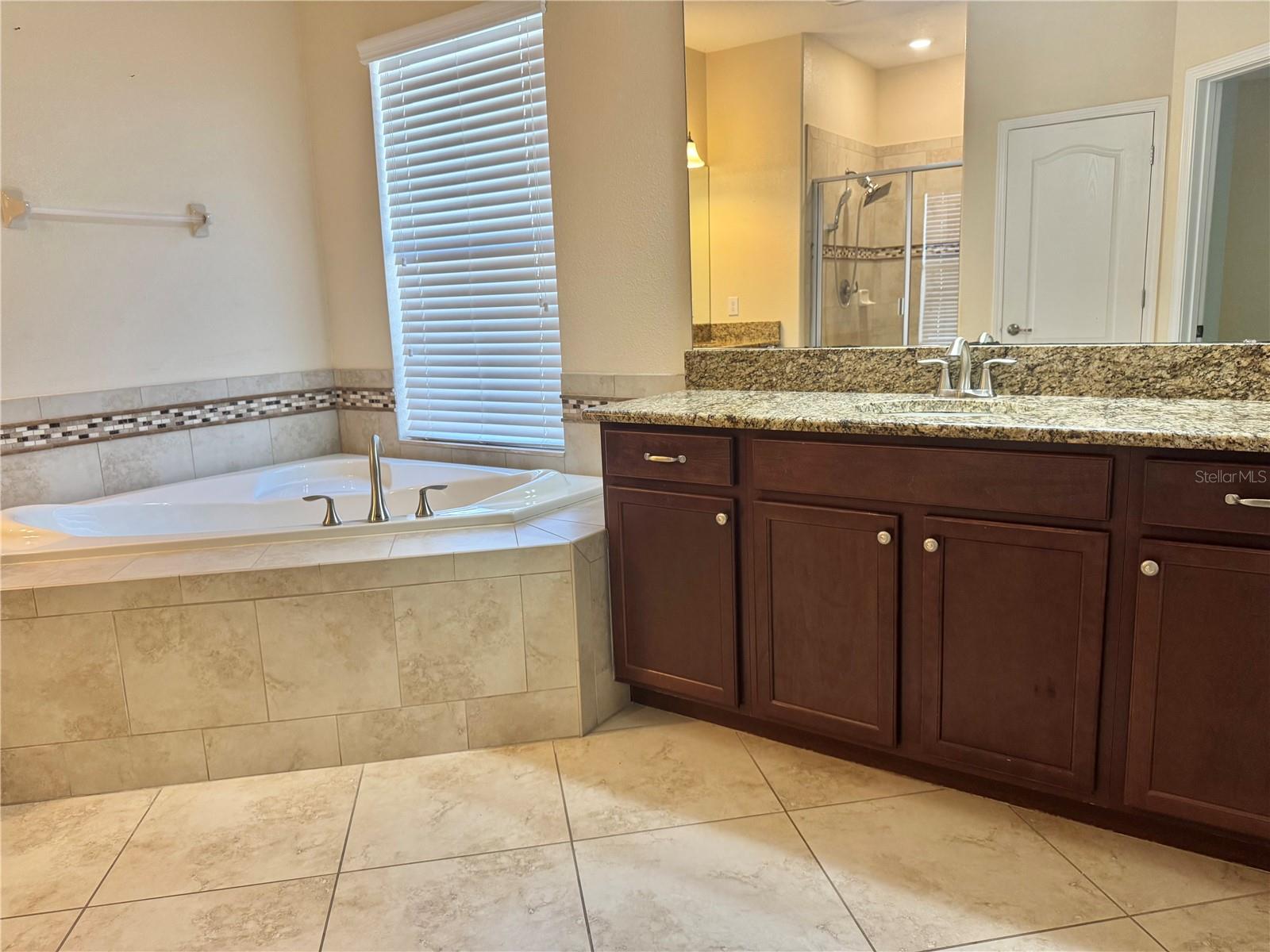 Image 35 of 49 For 2262 Romanum Drive