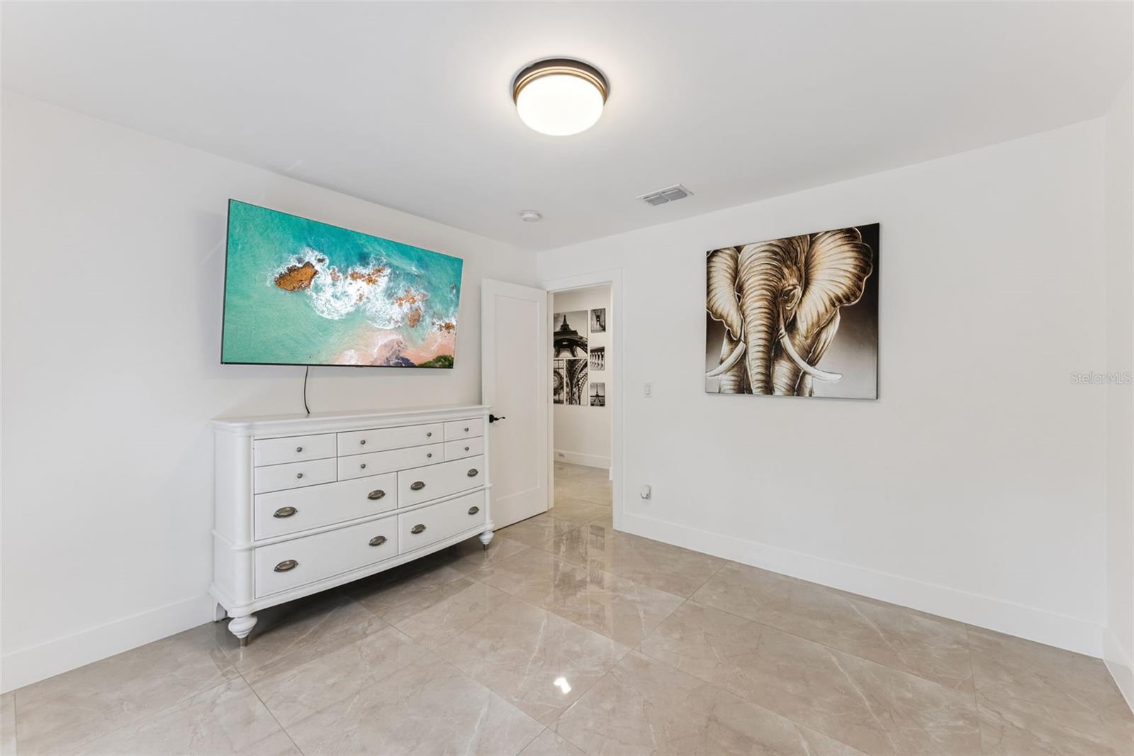 Image 34 of 65 For 202 Jasmine Lane