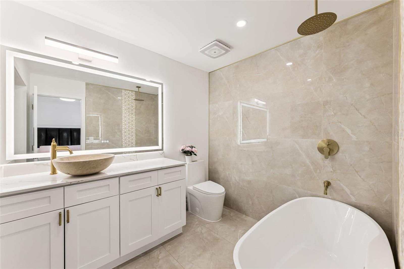 Image 39 of 65 For 202 Jasmine Lane