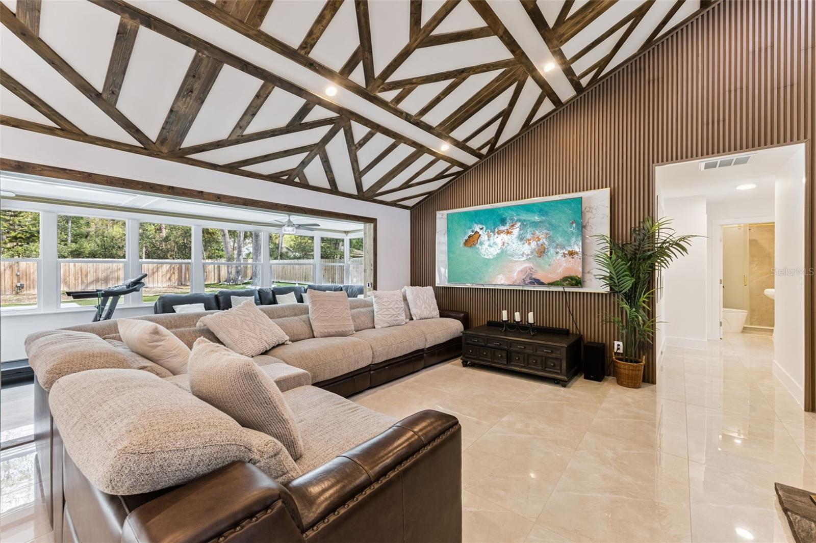 Image 7 of 65 For 202 Jasmine Lane