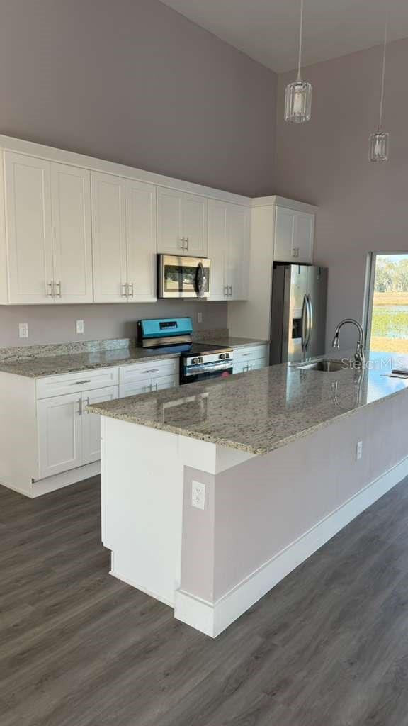 Image 7 of 53 For 6805 Heavitree Drive