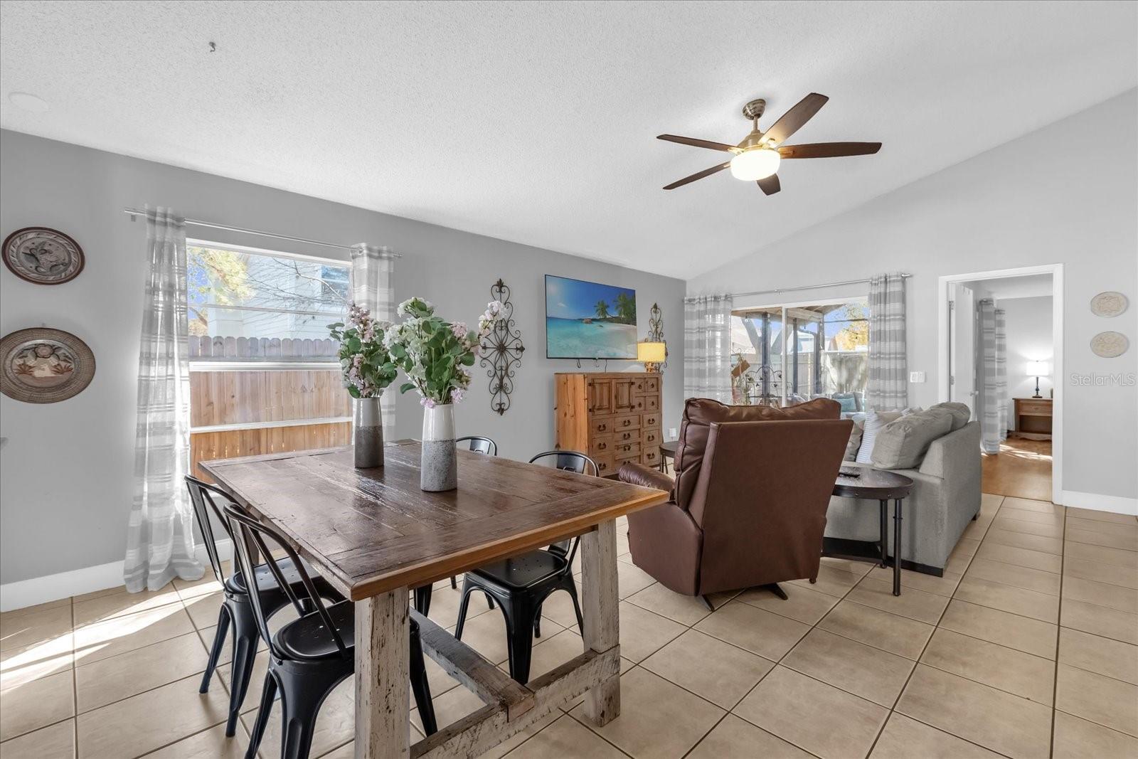 Image 2 of 28 For 1037 Burnett Street