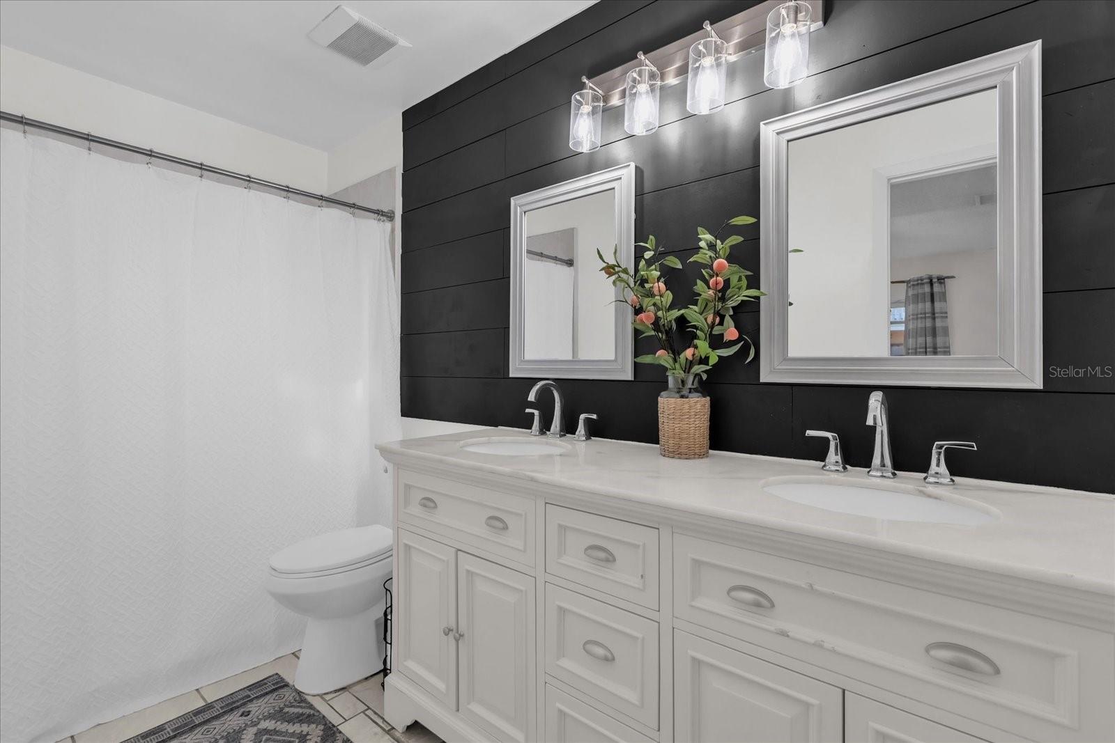 Image 6 of 28 For 1037 Burnett Street