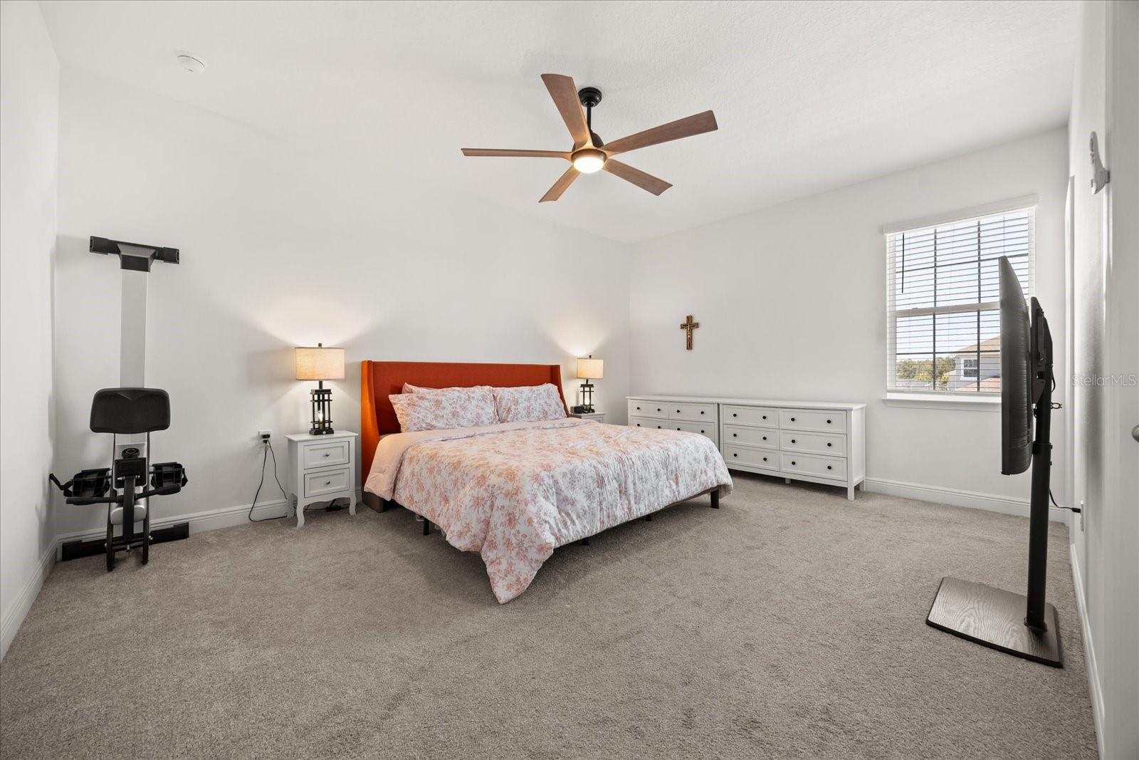 Image 22 of 38 For 4484 Lions Gate Avenue