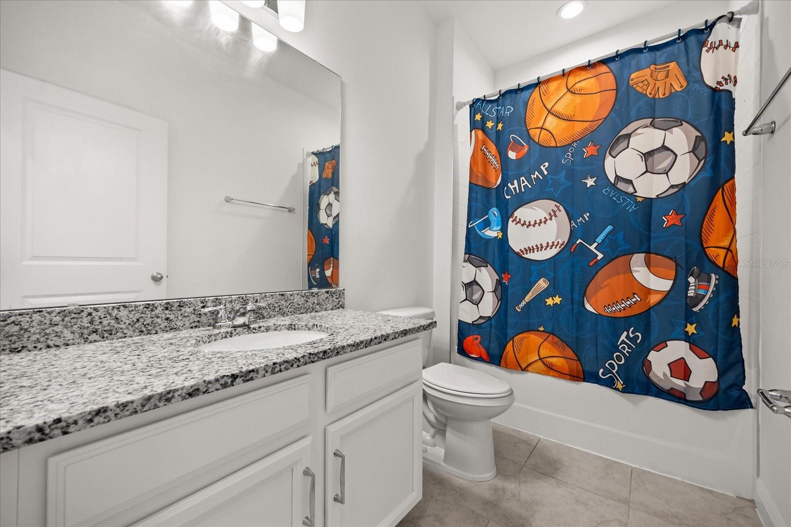 Image 25 of 38 For 4484 Lions Gate Avenue