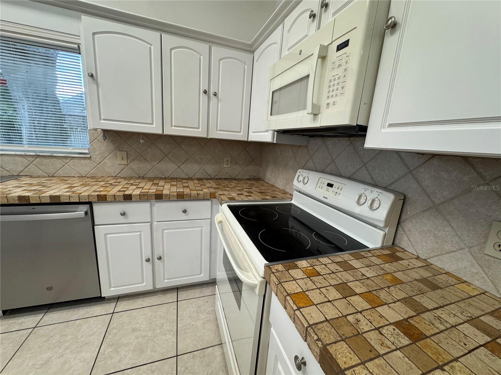 Image 19 of 49 For 1206 Cornerstone Court