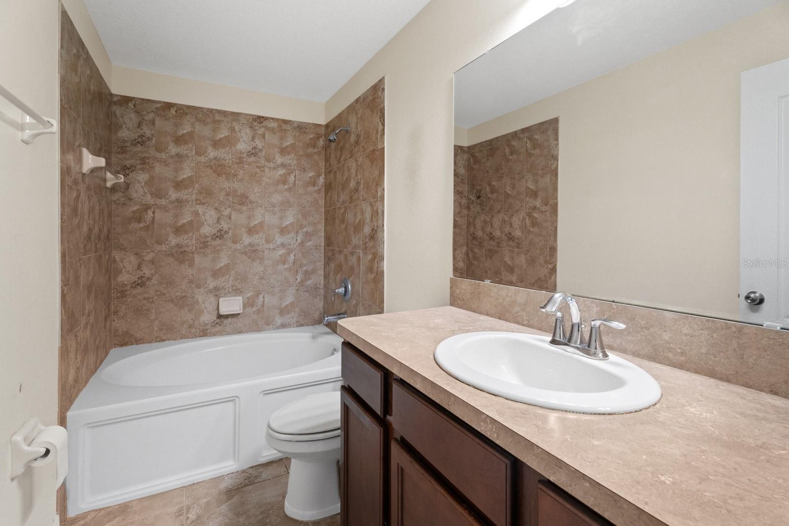 Image 26 of 32 For 224 Carina Circle