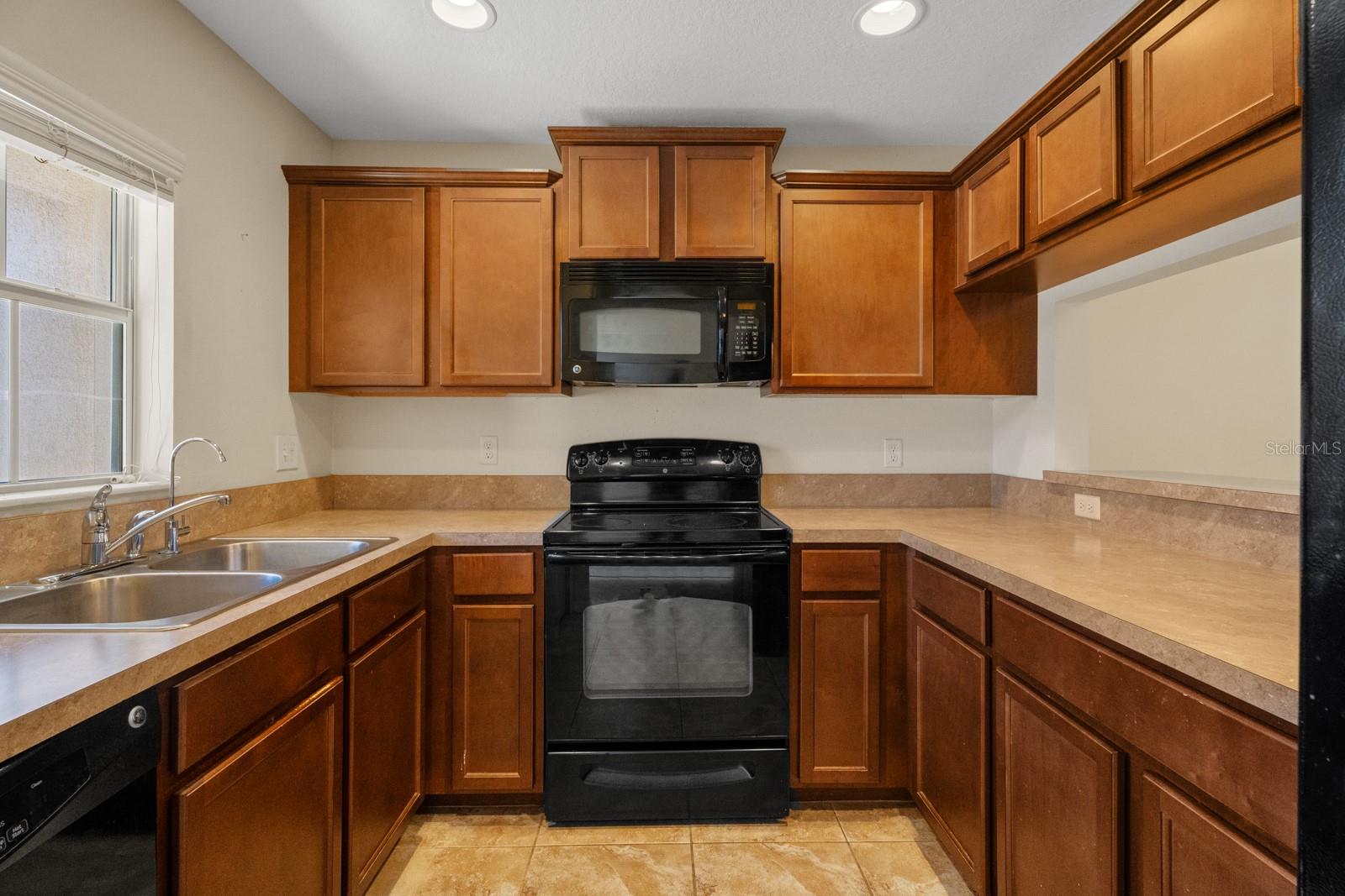 Image 6 of 32 For 224 Carina Circle