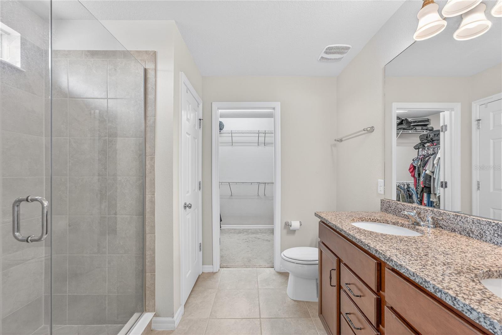 Image 22 of 55 For 17128 Basswood Lane