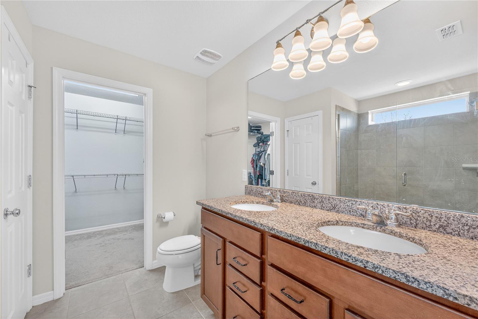 Image 23 of 55 For 17128 Basswood Lane