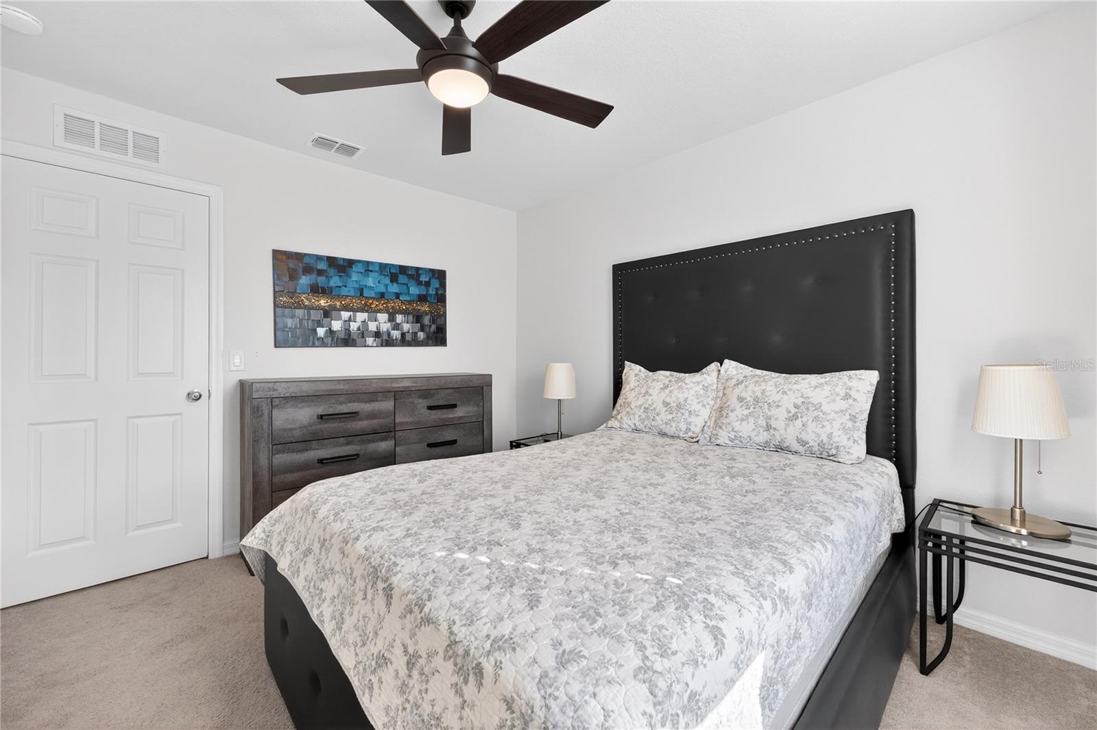 Image 27 of 55 For 17128 Basswood Lane