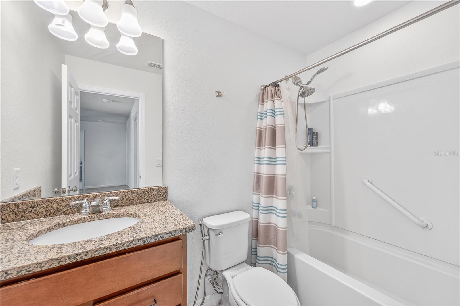 Image 28 of 55 For 17128 Basswood Lane