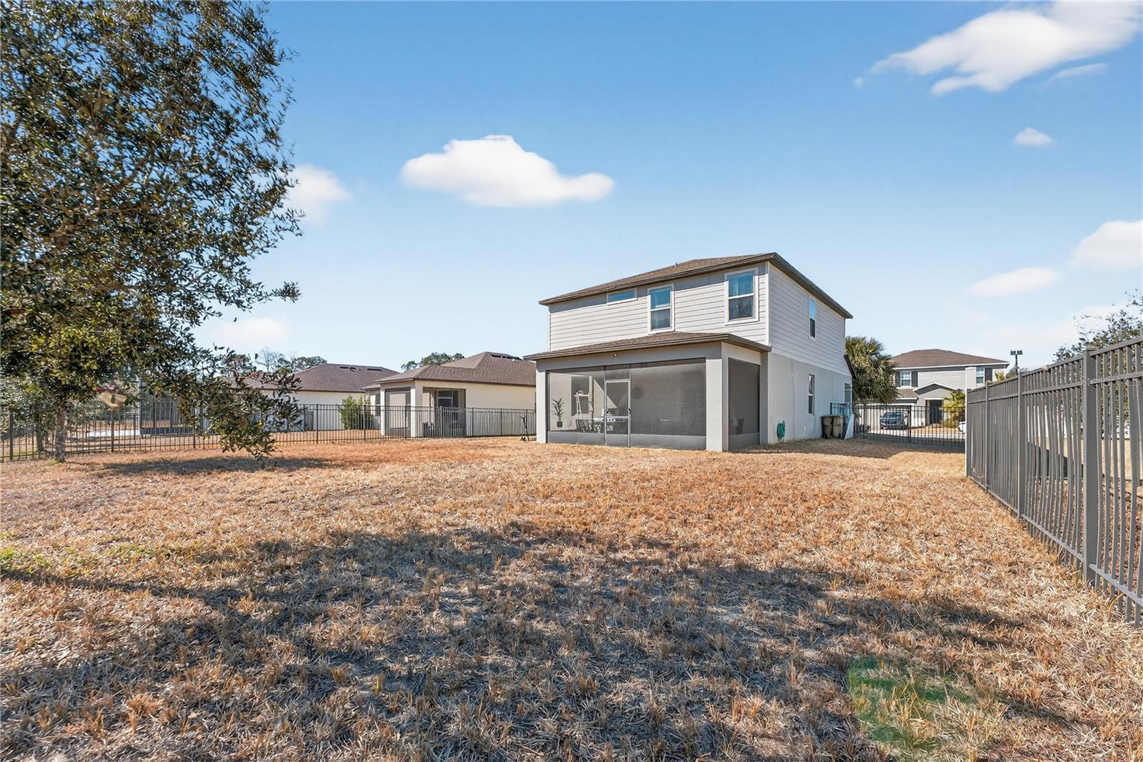 Image 33 of 55 For 17128 Basswood Lane