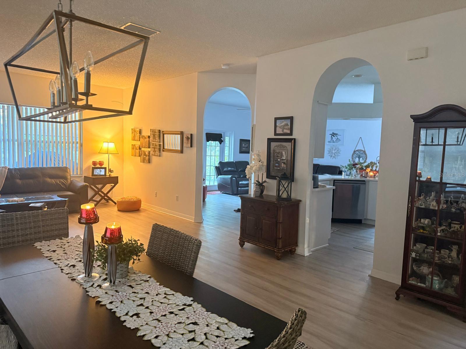 Image 4 of 20 For 609 Prince Lane