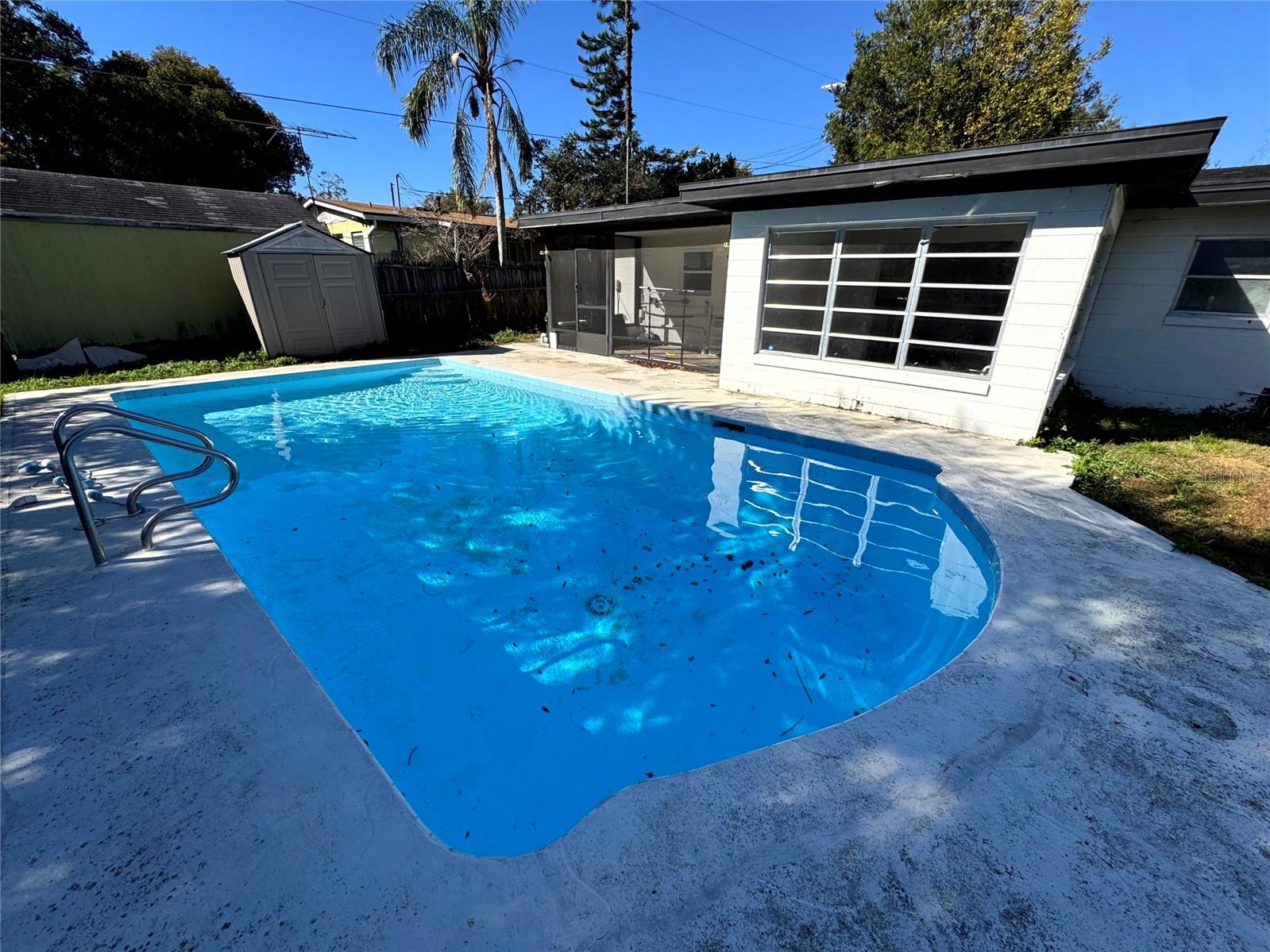 Image 17 of 47 For 1412 Lakecrest Drive