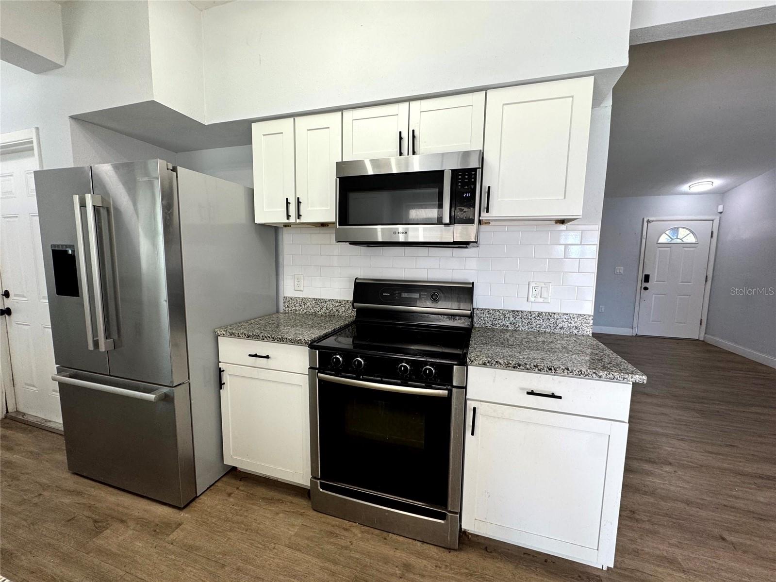 Image 26 of 47 For 1412 Lakecrest Drive