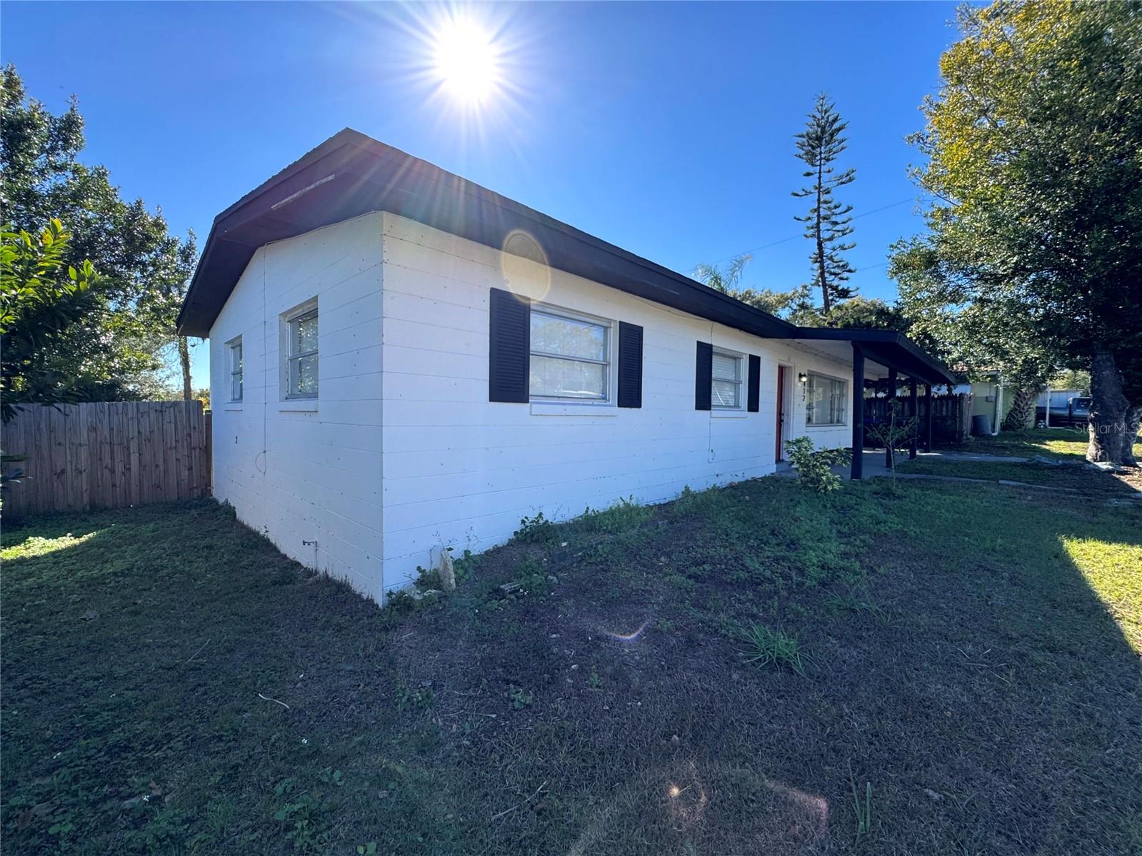 Image 7 of 47 For 1412 Lakecrest Drive