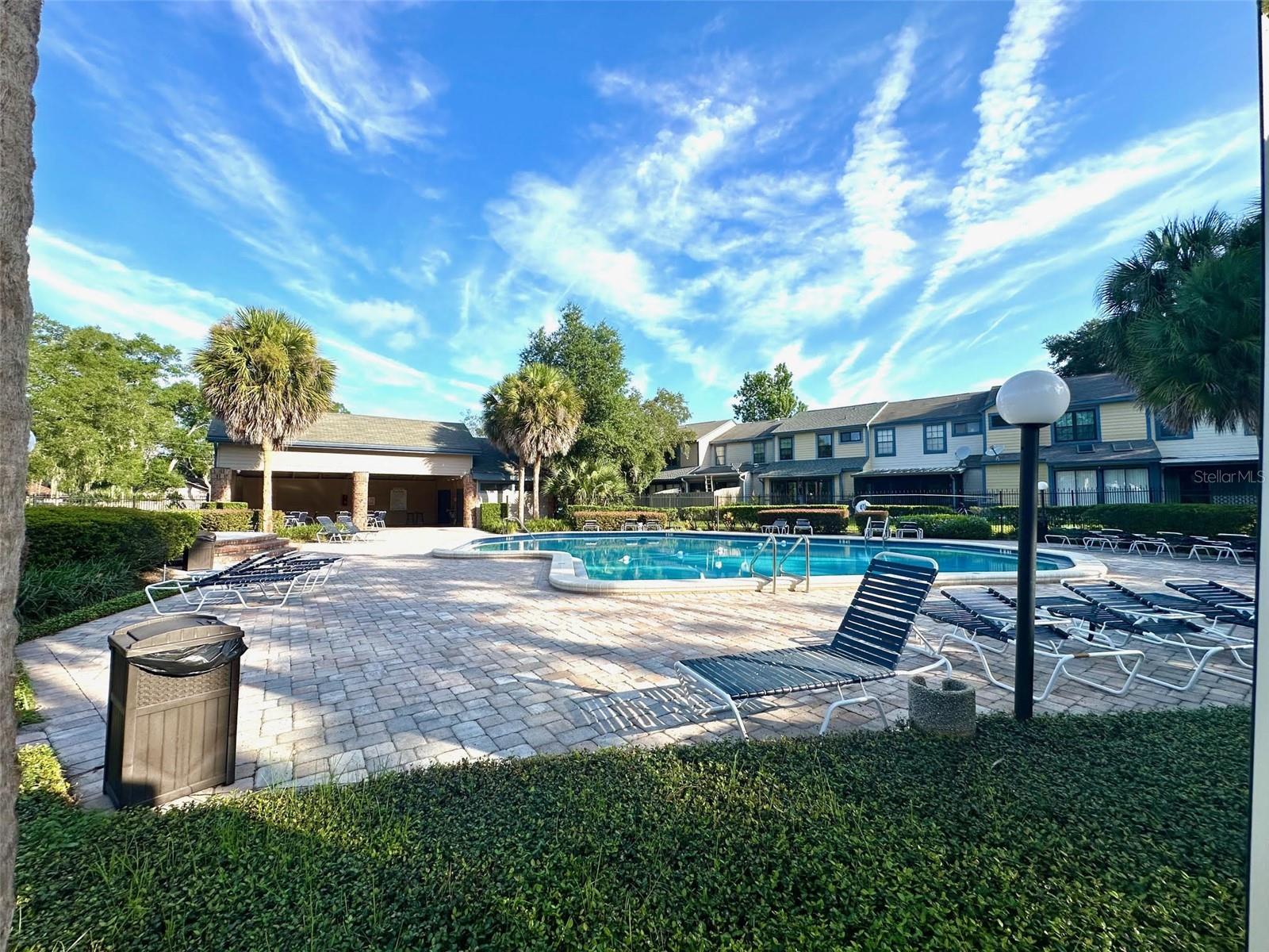 Image 28 of 31 For 2954 Embassy Court