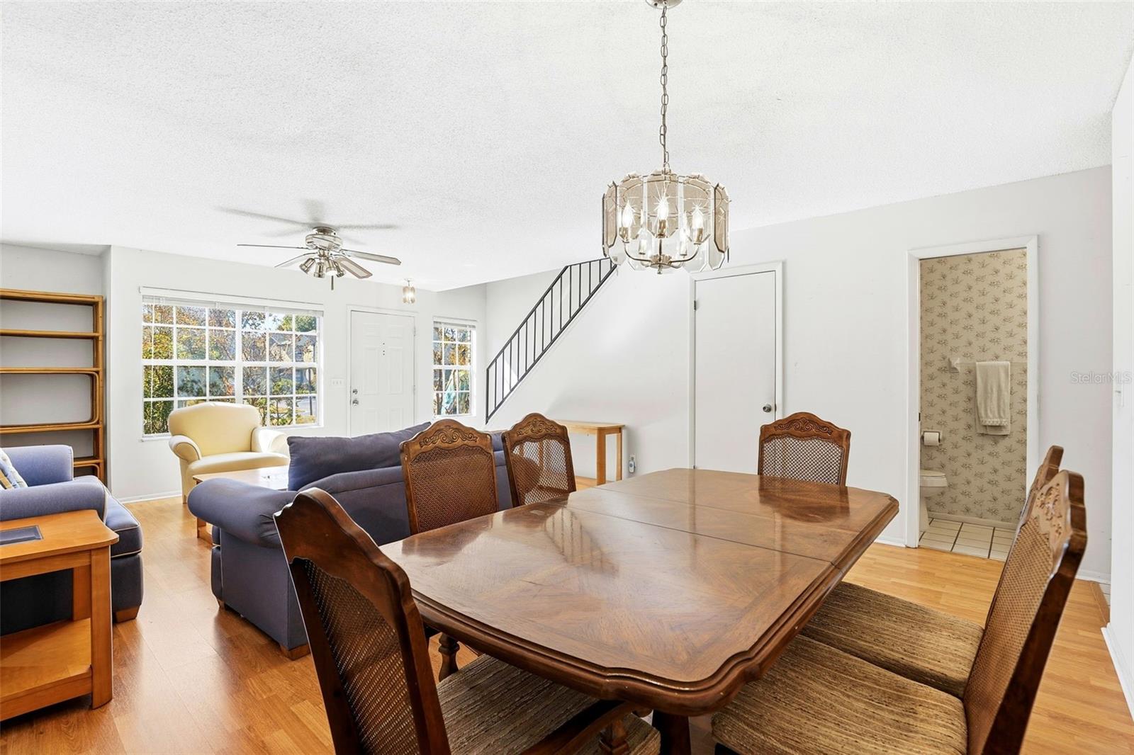 Image 9 of 31 For 2954 Embassy Court