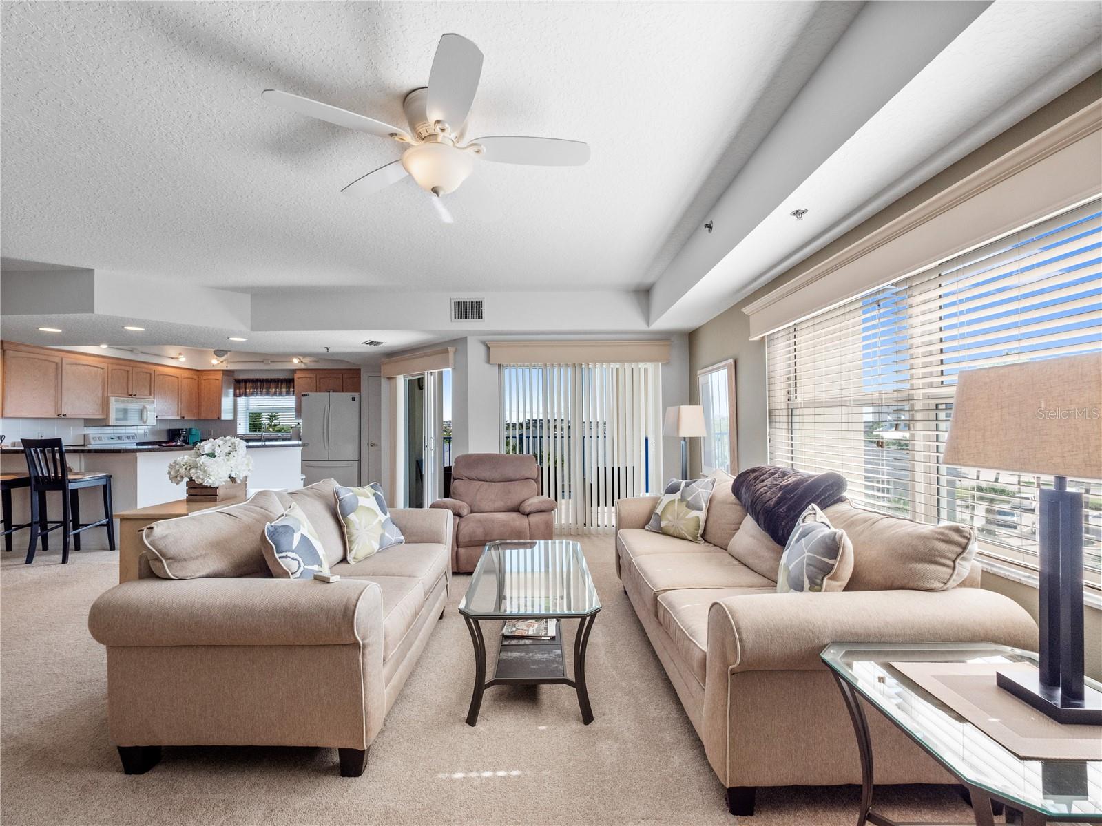 Image 2 of 33 For 5300 Atlantic Avenue 4-407