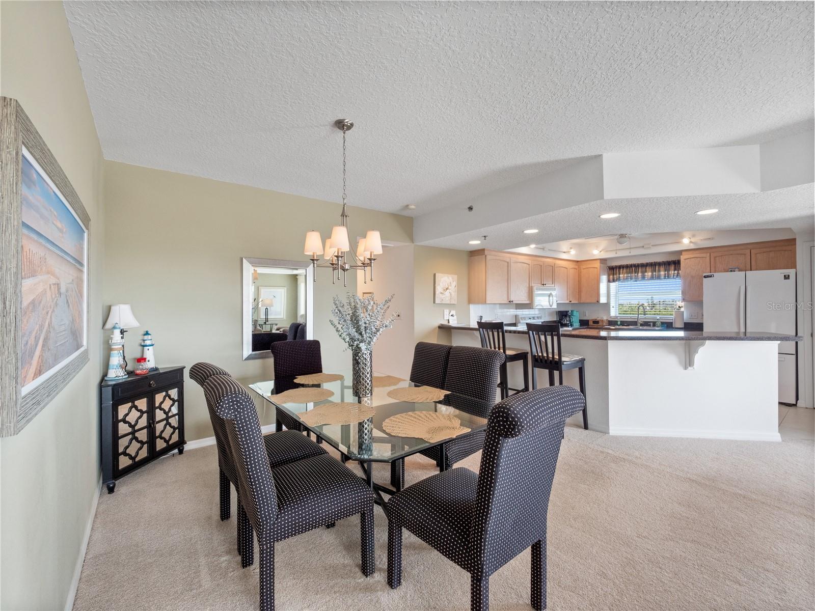 Image 5 of 33 For 5300 Atlantic Avenue 4-407