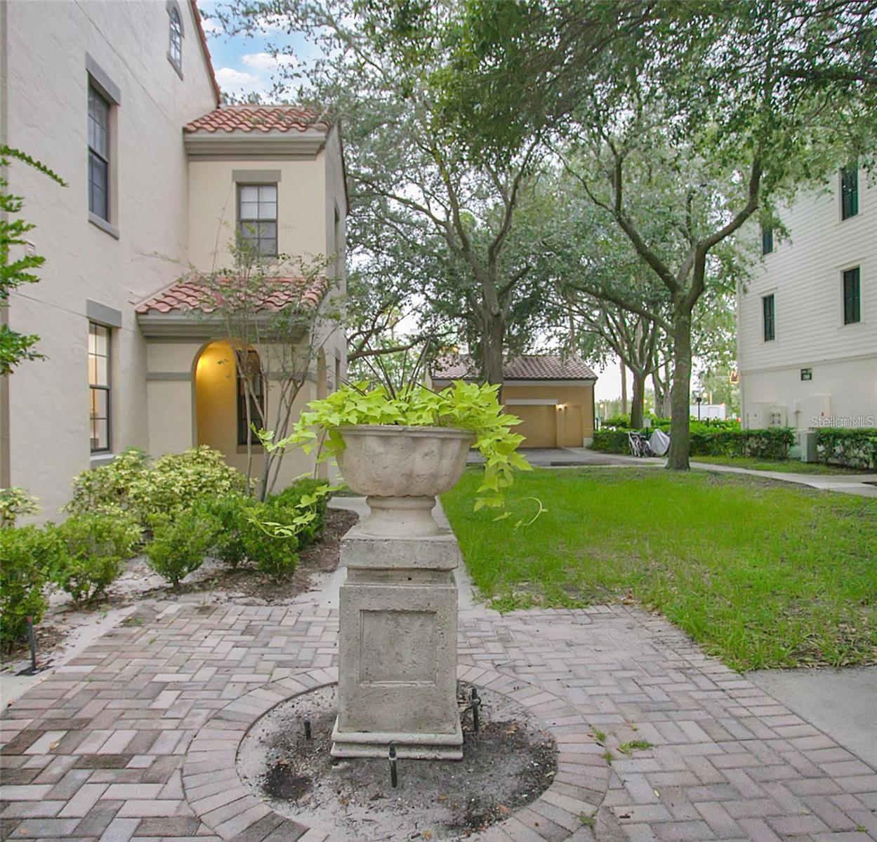 Image 17 of 27 For 710 Siena Palm Drive 104