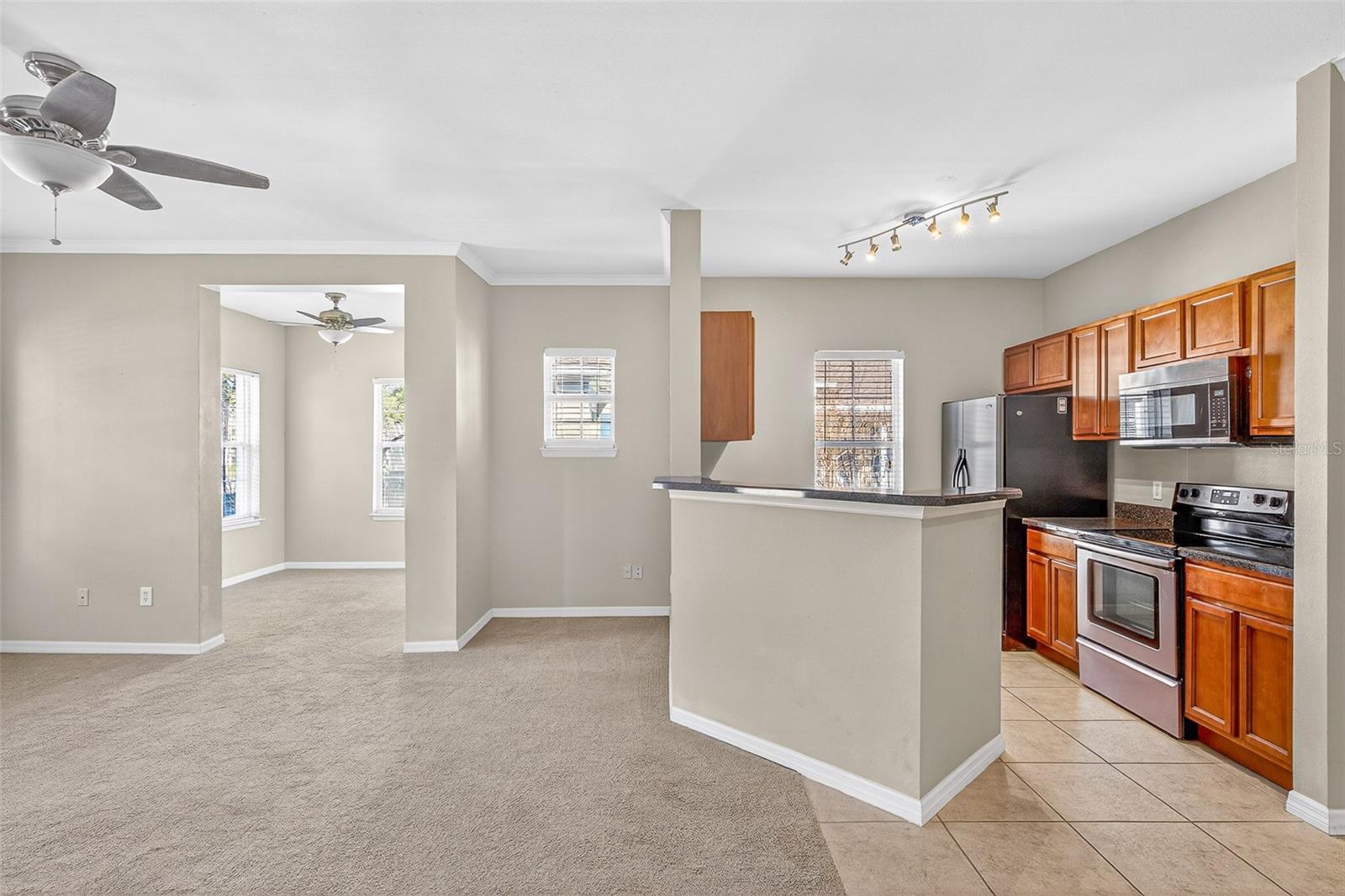 Image 14 of 57 For 760 Siena Palm Drive 204