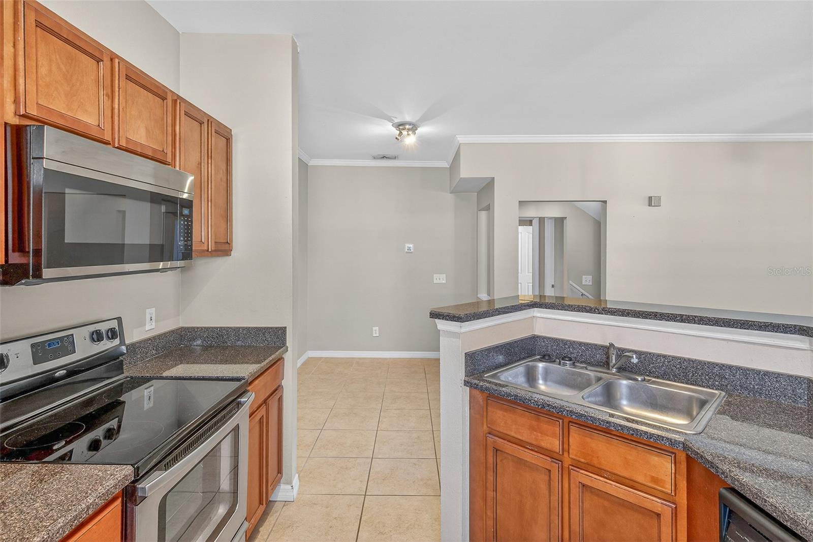 Image 19 of 57 For 760 Siena Palm Drive 204