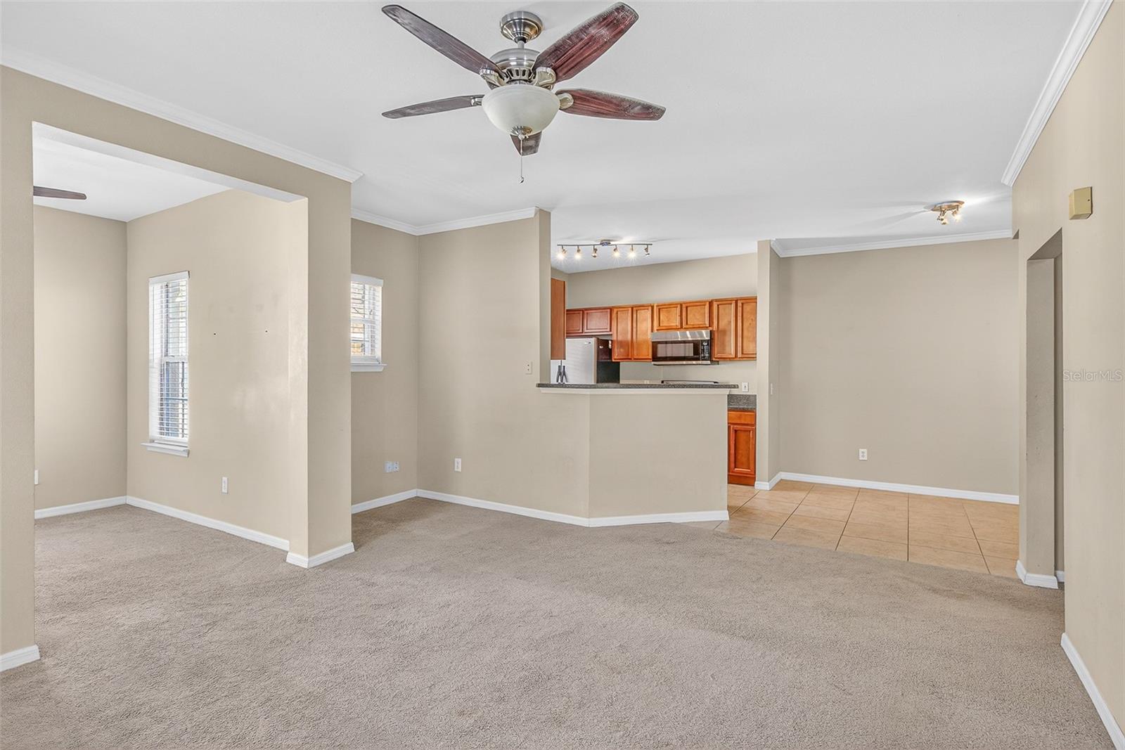 Image 23 of 57 For 760 Siena Palm Drive 204