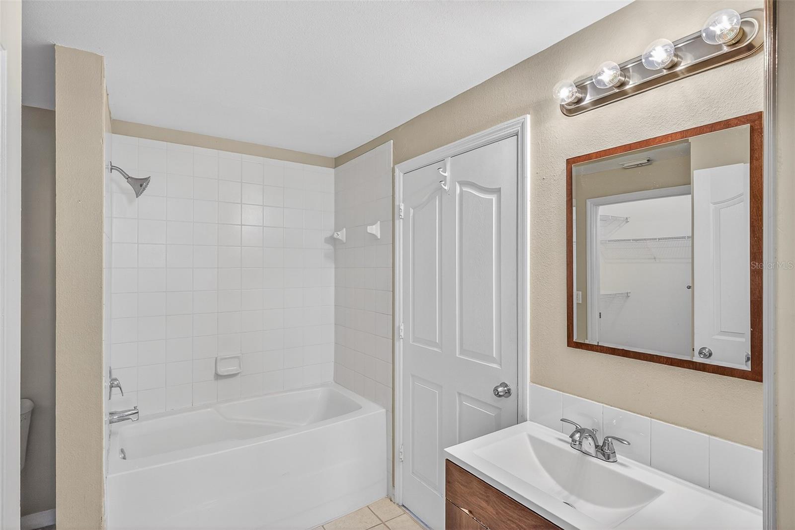 Image 30 of 57 For 760 Siena Palm Drive 204
