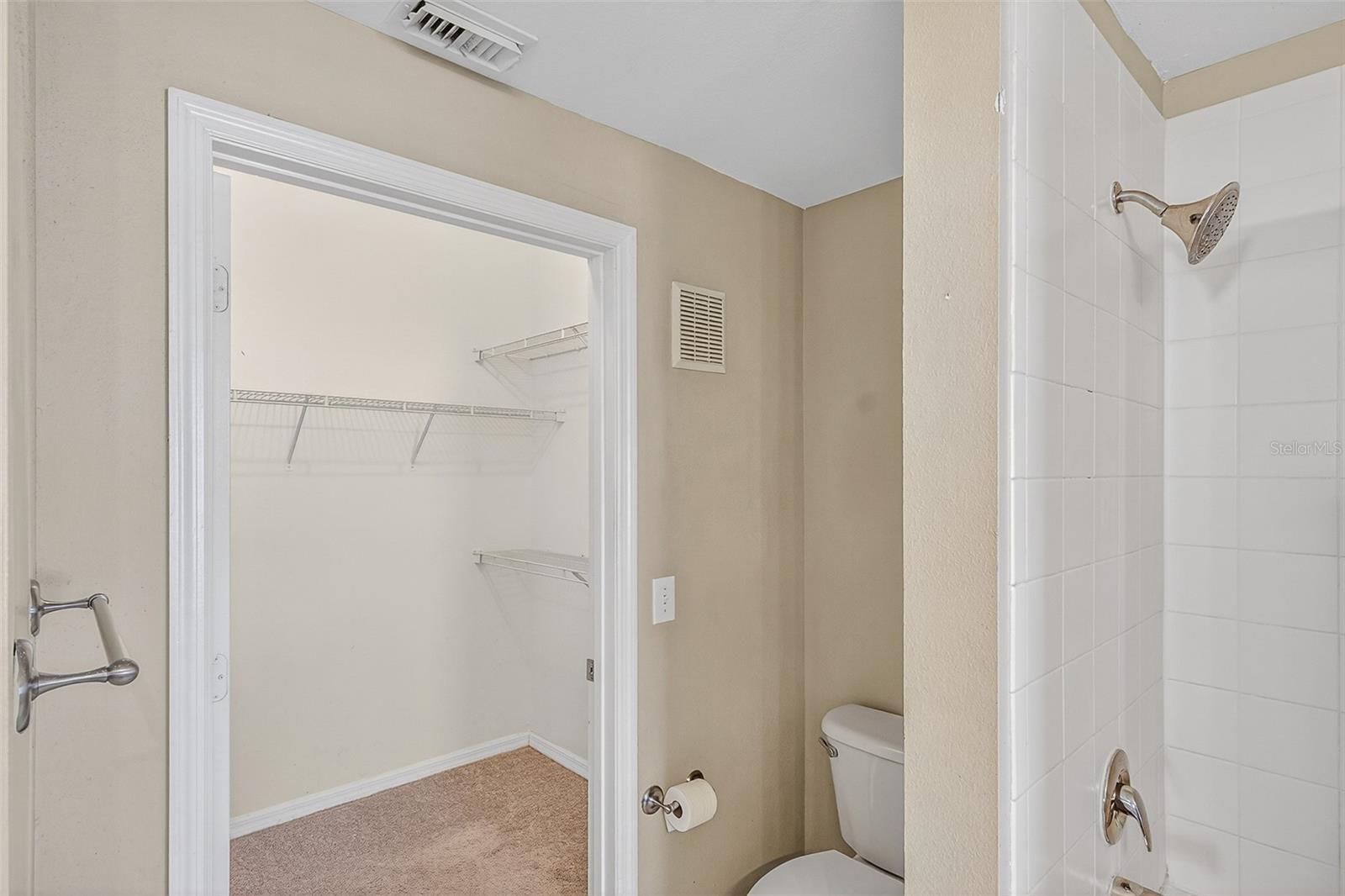 Image 31 of 57 For 760 Siena Palm Drive 204