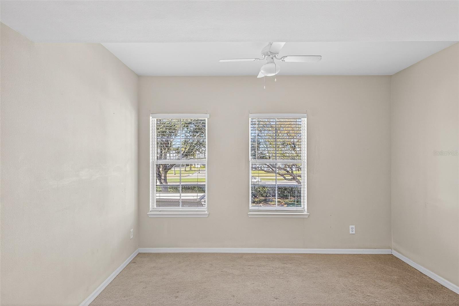 Image 32 of 57 For 760 Siena Palm Drive 204
