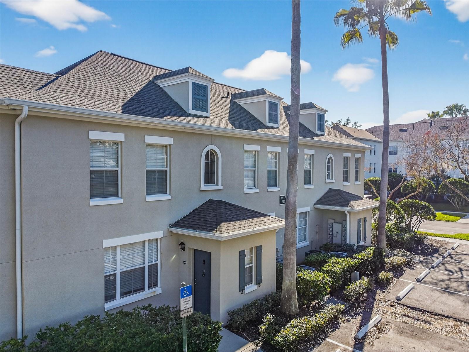 Image 8 of 57 For 760 Siena Palm Drive 204