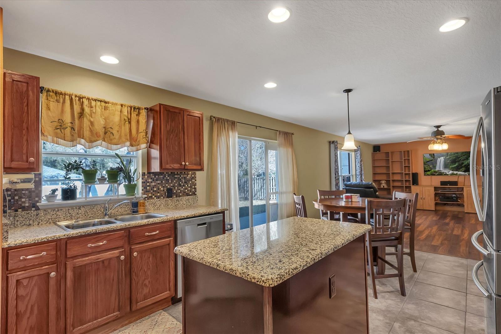 Image 15 of 31 For 1600 Daybreak Drive